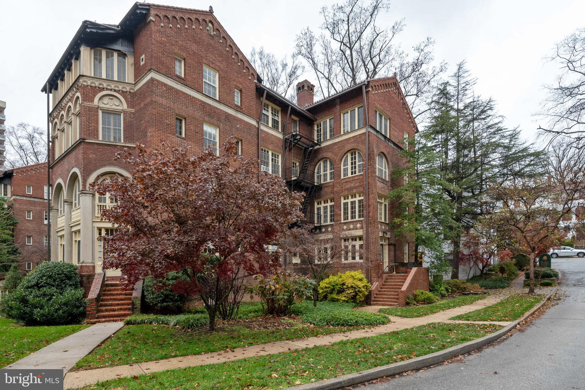 TUSCANY-CANTERBURY - Residential