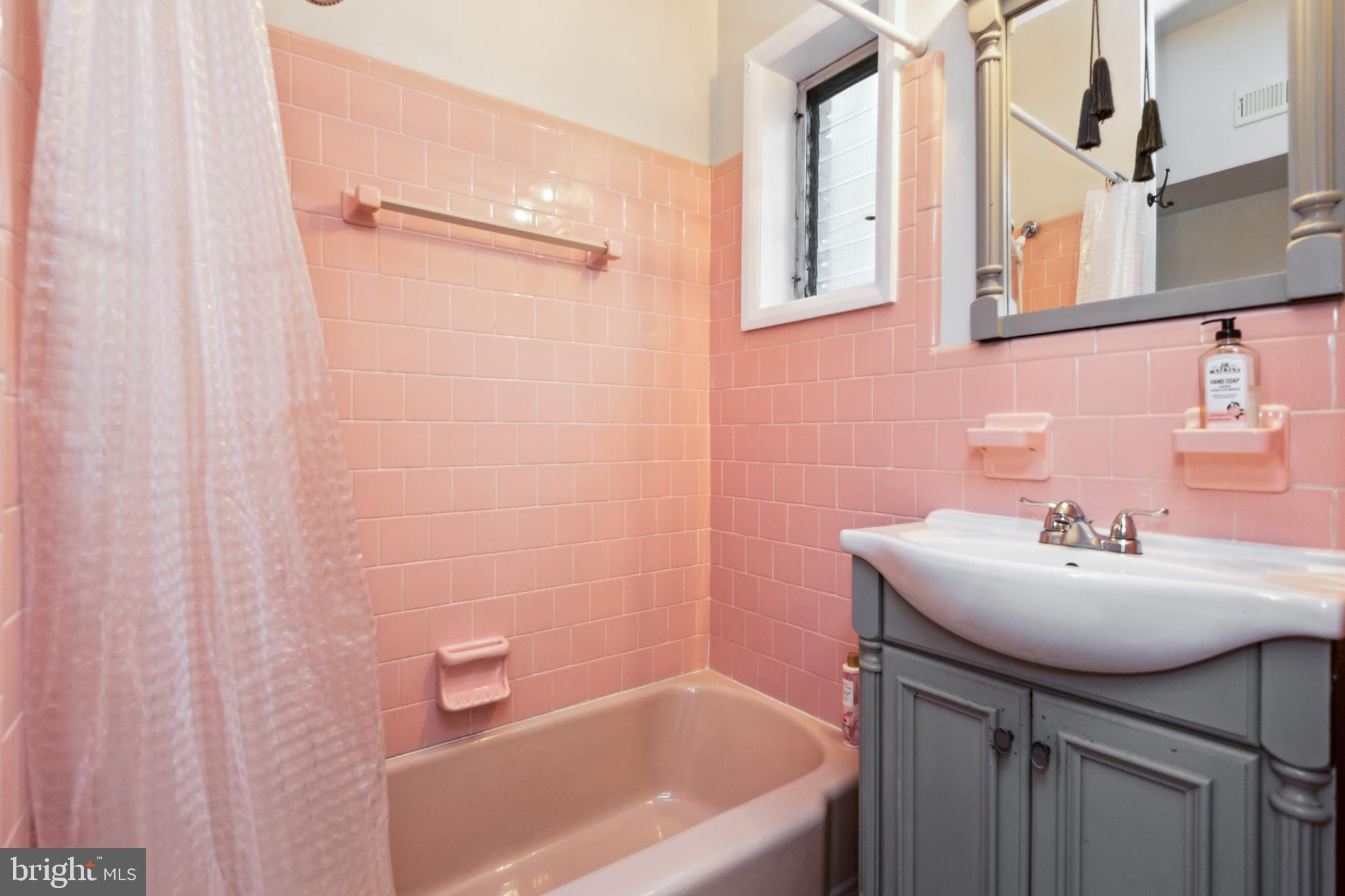 TUSCANY-CANTERBURY - Residential