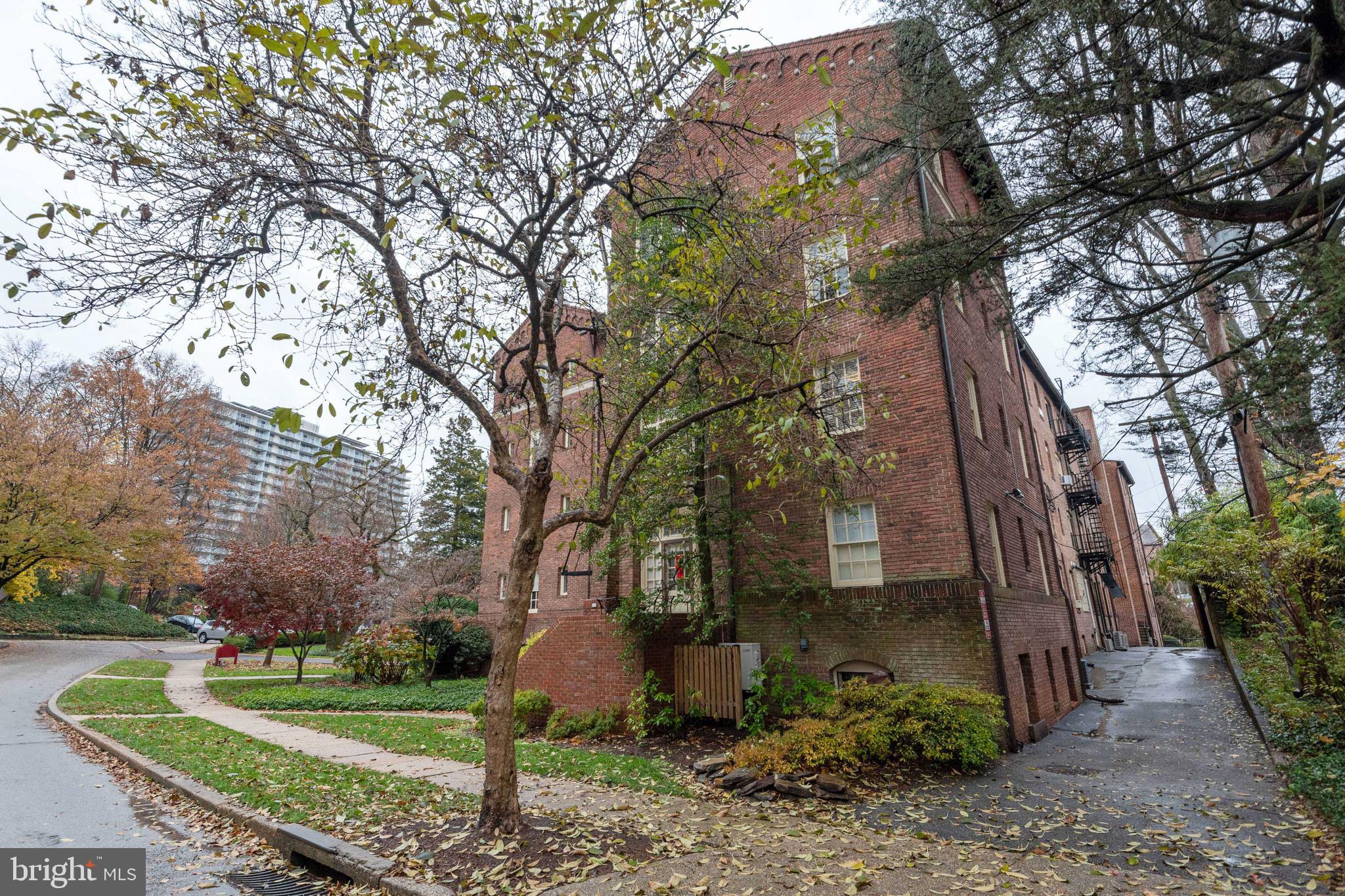 TUSCANY-CANTERBURY - Residential