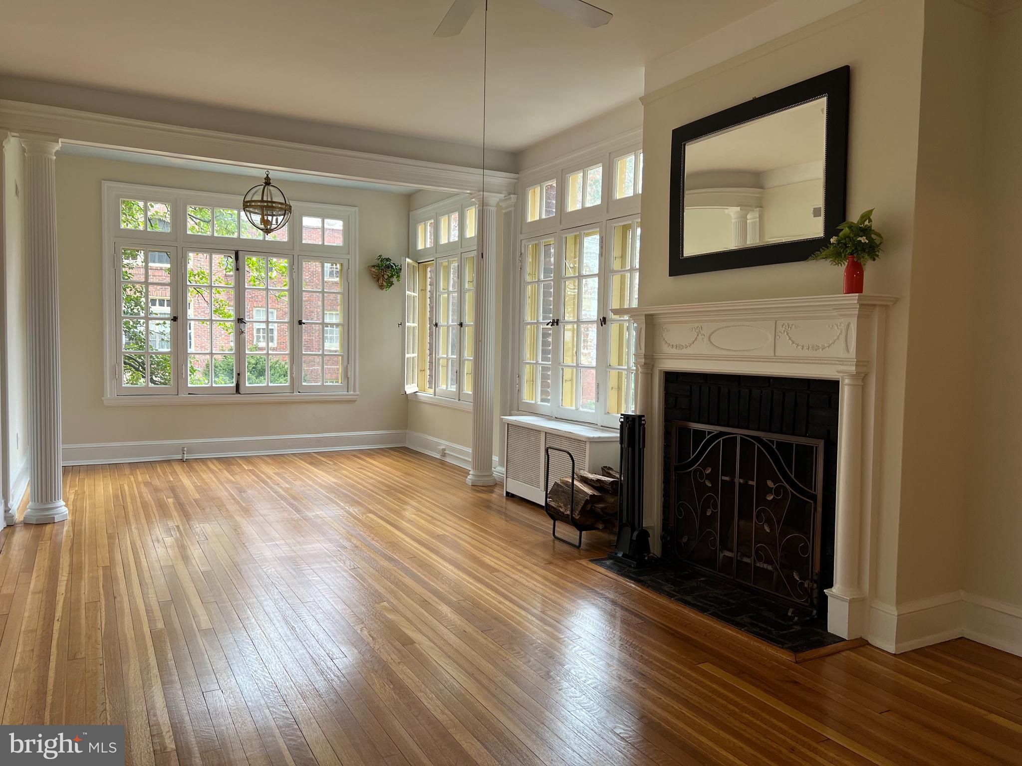 TUSCANY-CANTERBURY - Residential