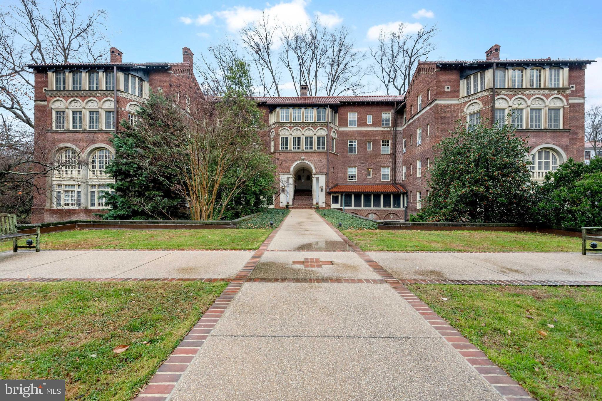 TUSCANY-CANTERBURY - Residential