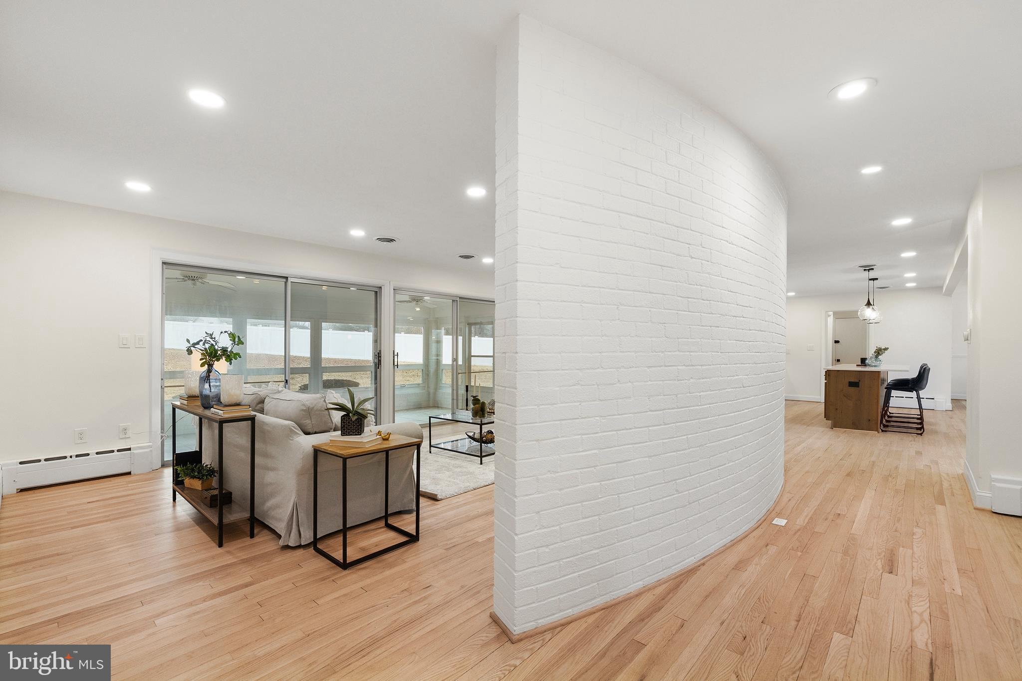 BALDWIN HILLS - Residential