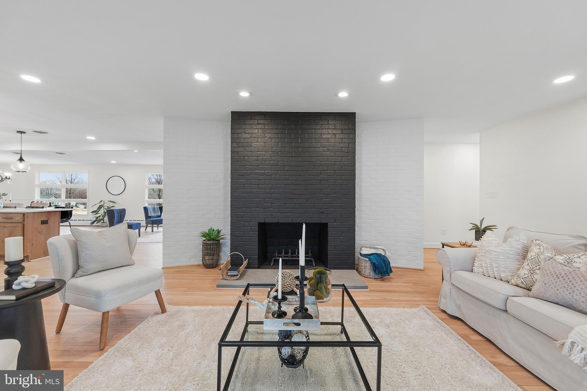 BALDWIN HILLS - Residential