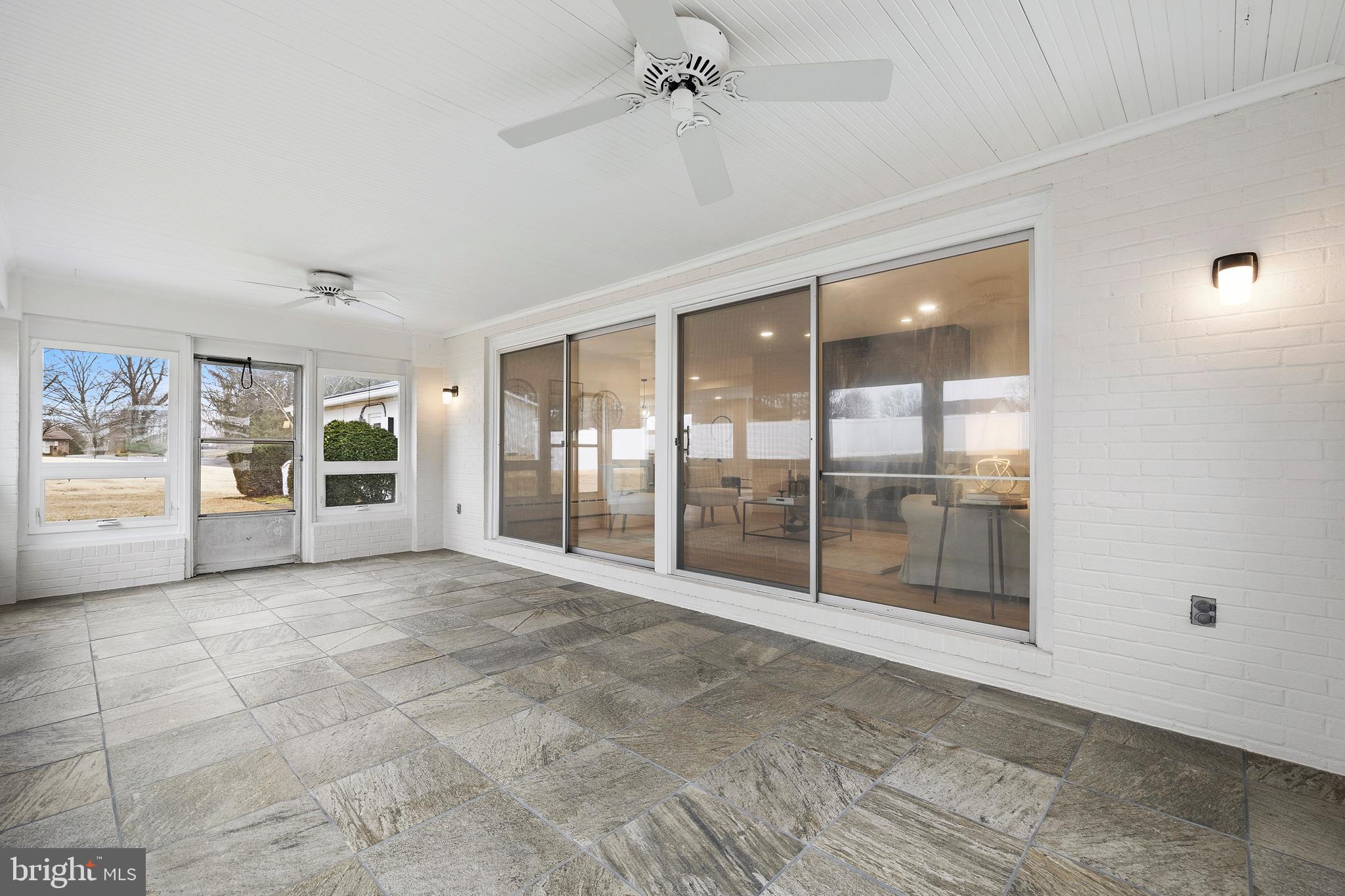 BALDWIN HILLS - Residential