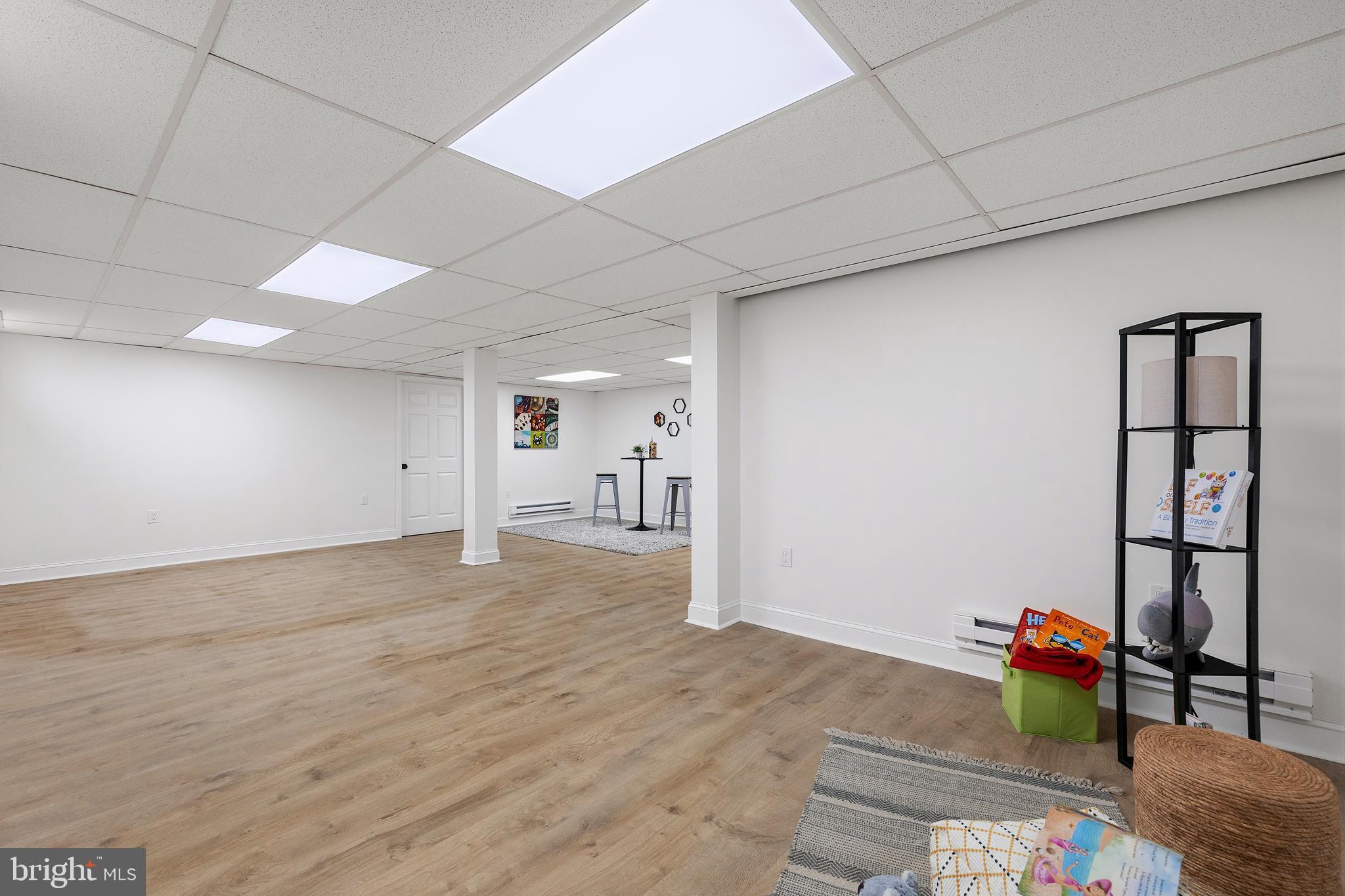 BALDWIN HILLS - Residential