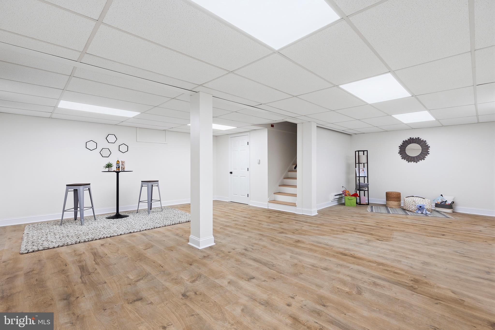 BALDWIN HILLS - Residential