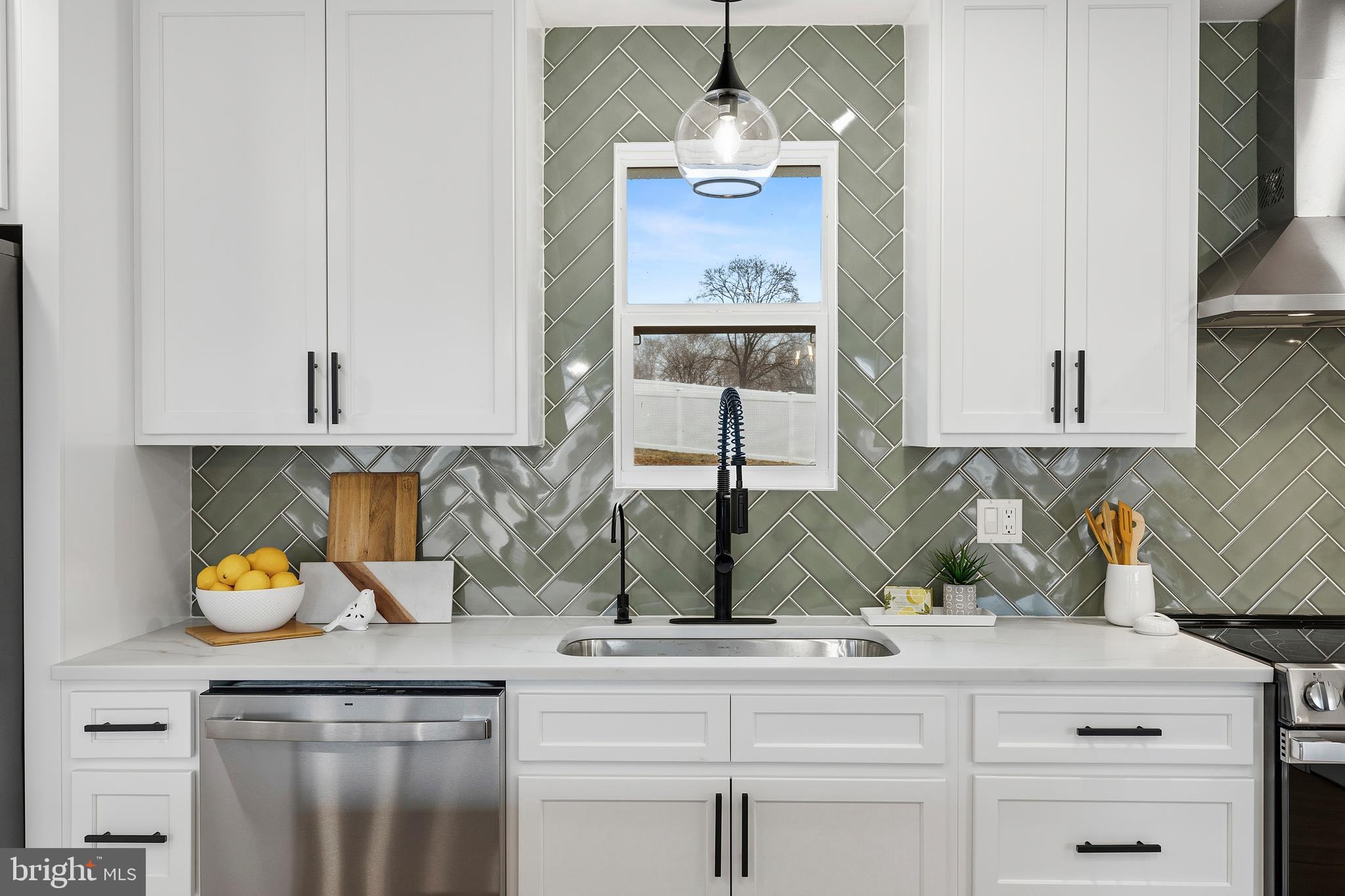 BALDWIN HILLS - Residential