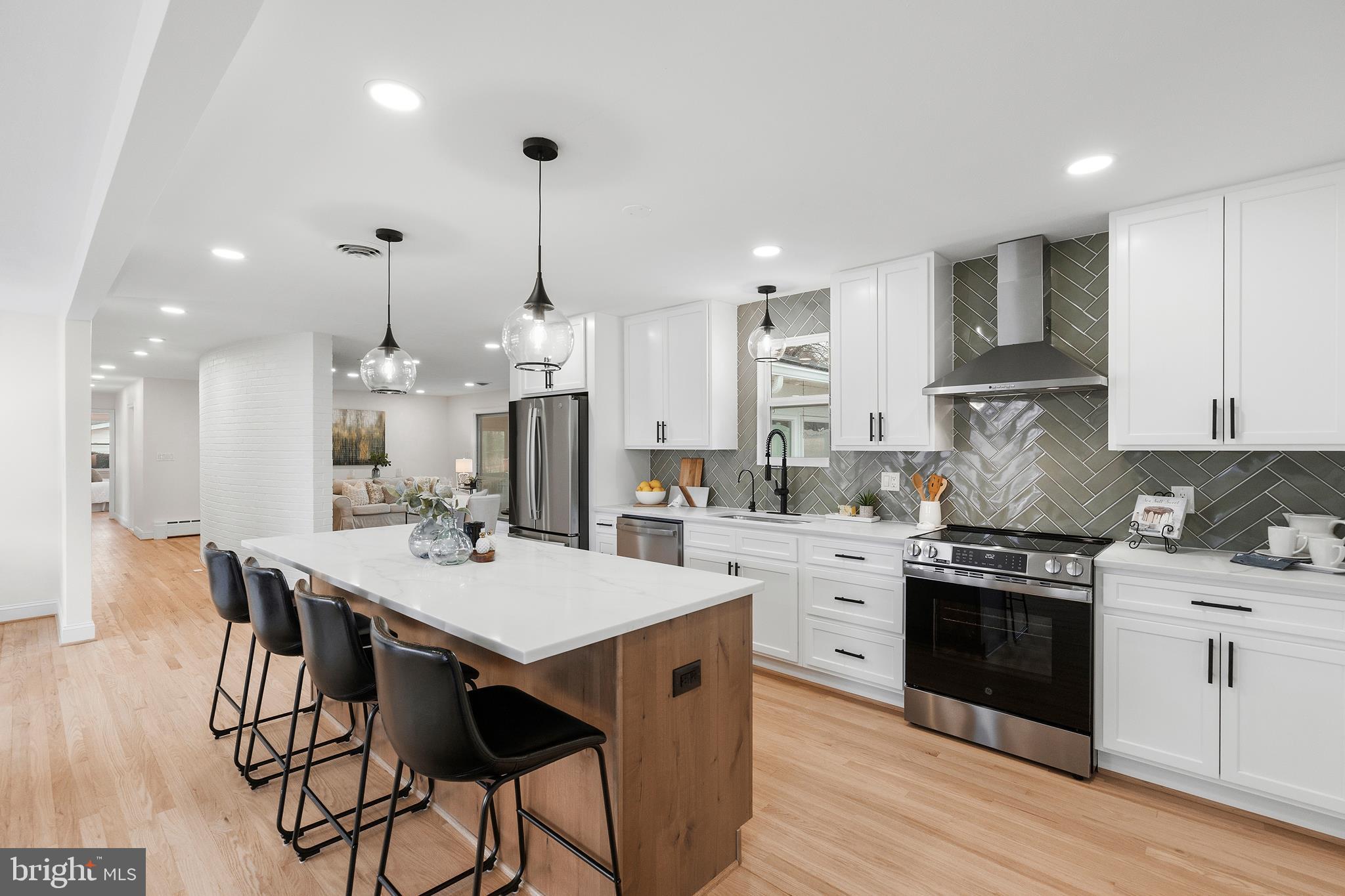 BALDWIN HILLS - Residential