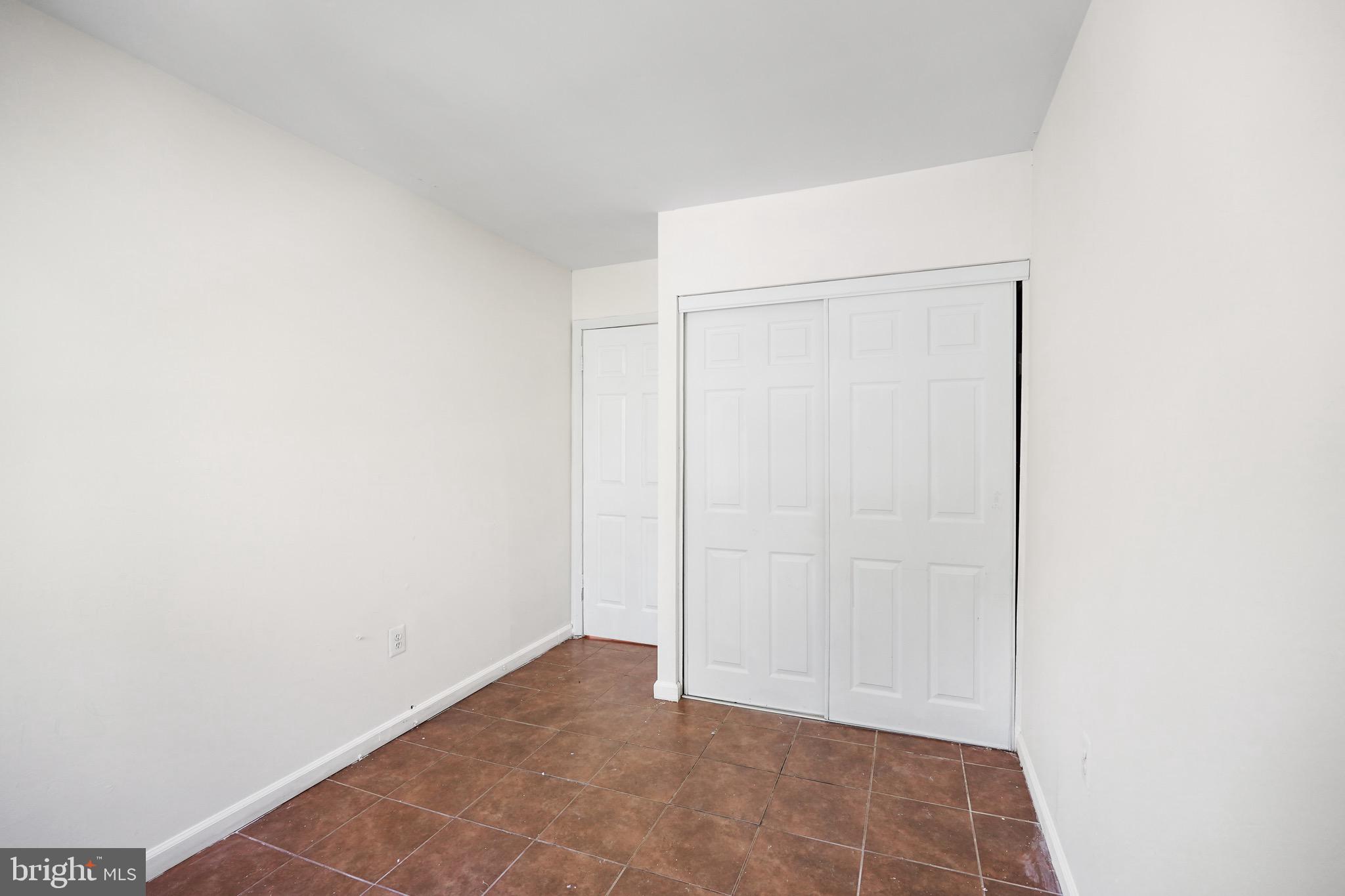 LAKE RIDGE - Residential Lease