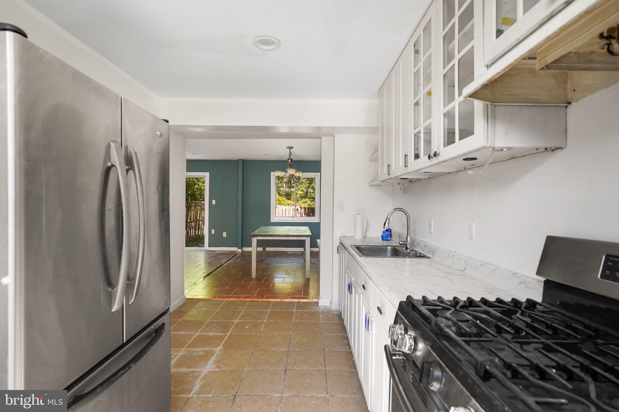 LAKE RIDGE - Residential Lease