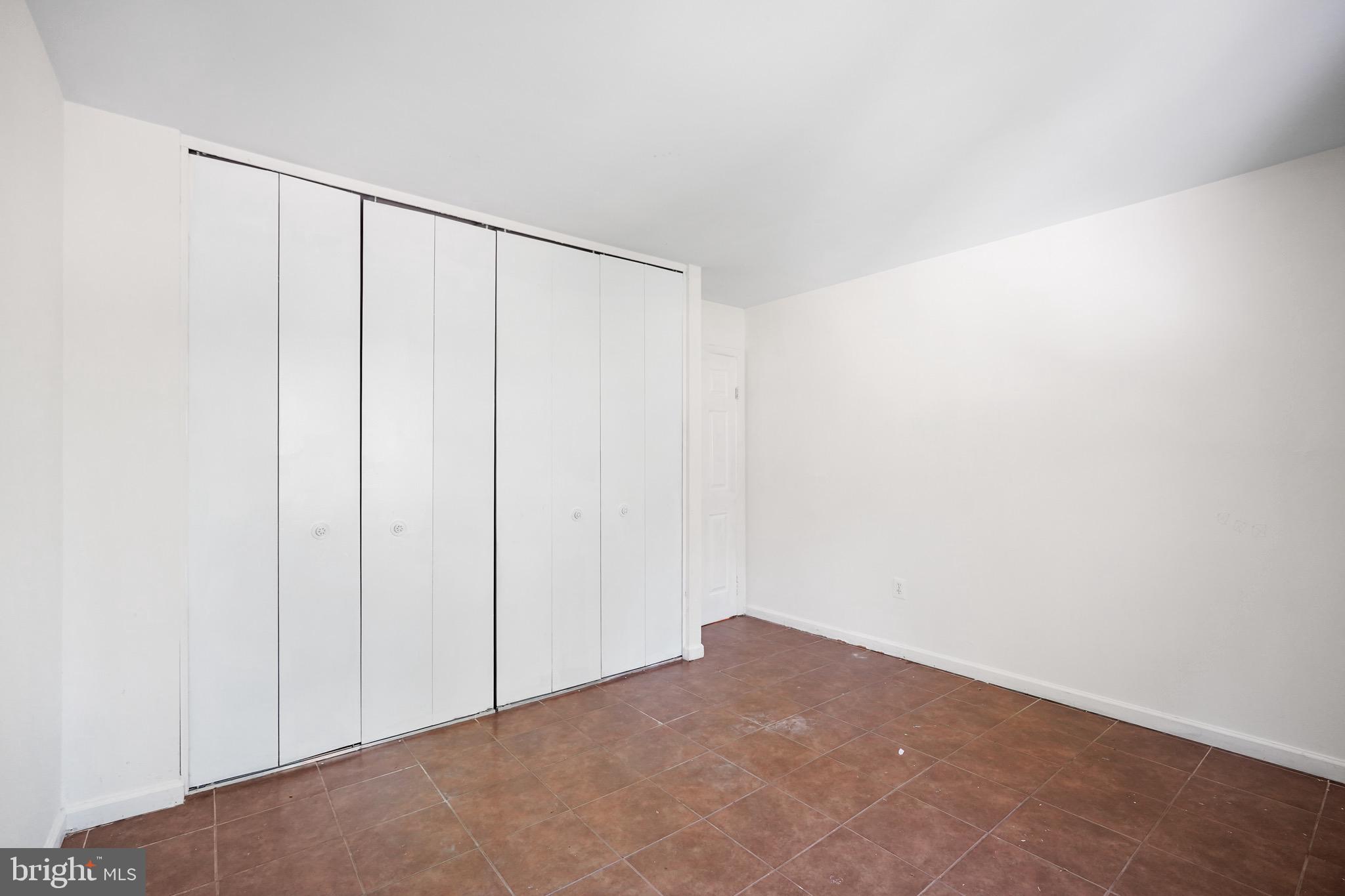 LAKE RIDGE - Residential Lease