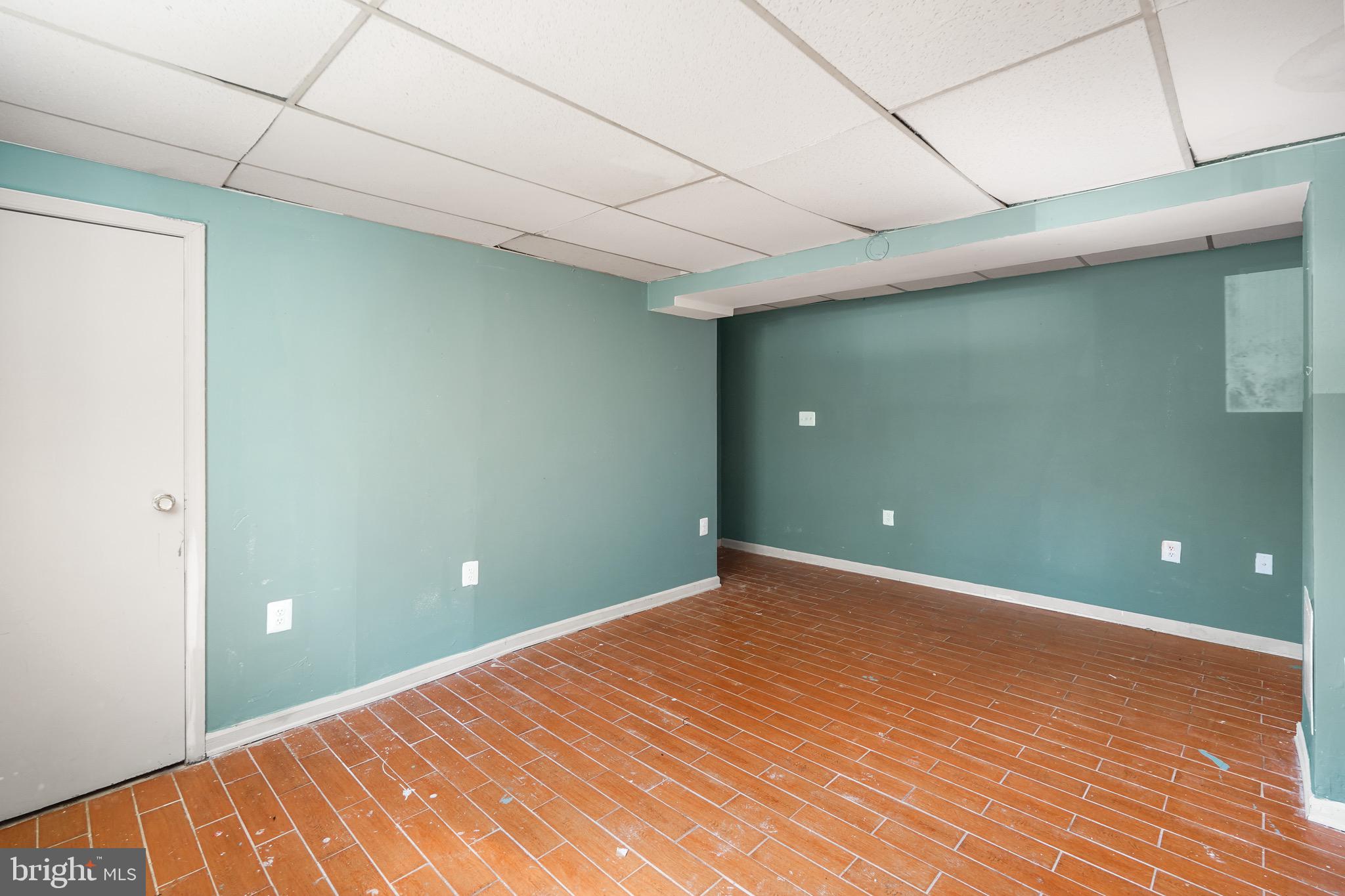 LAKE RIDGE - Residential Lease