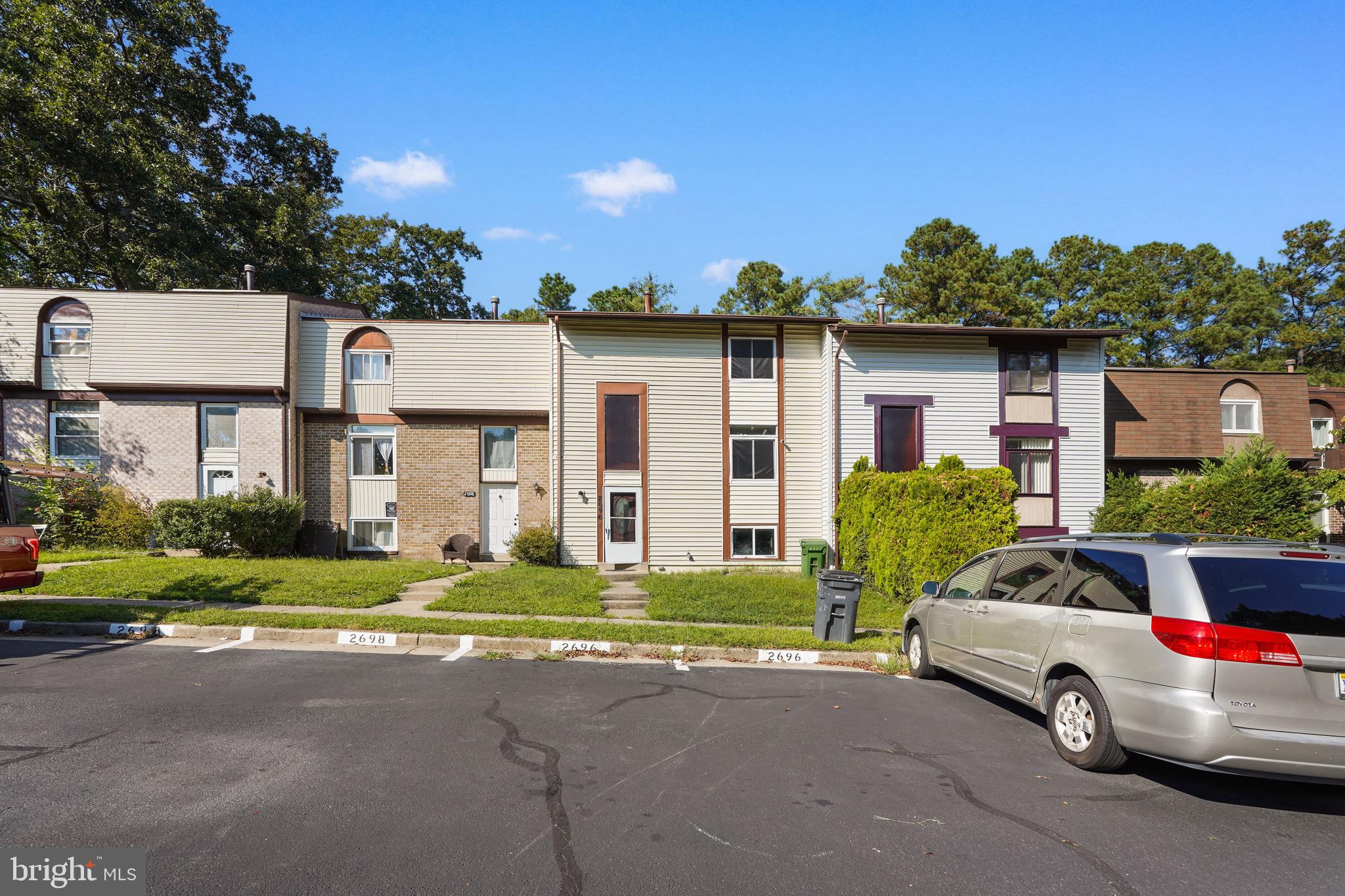 LAKE RIDGE - Residential Lease