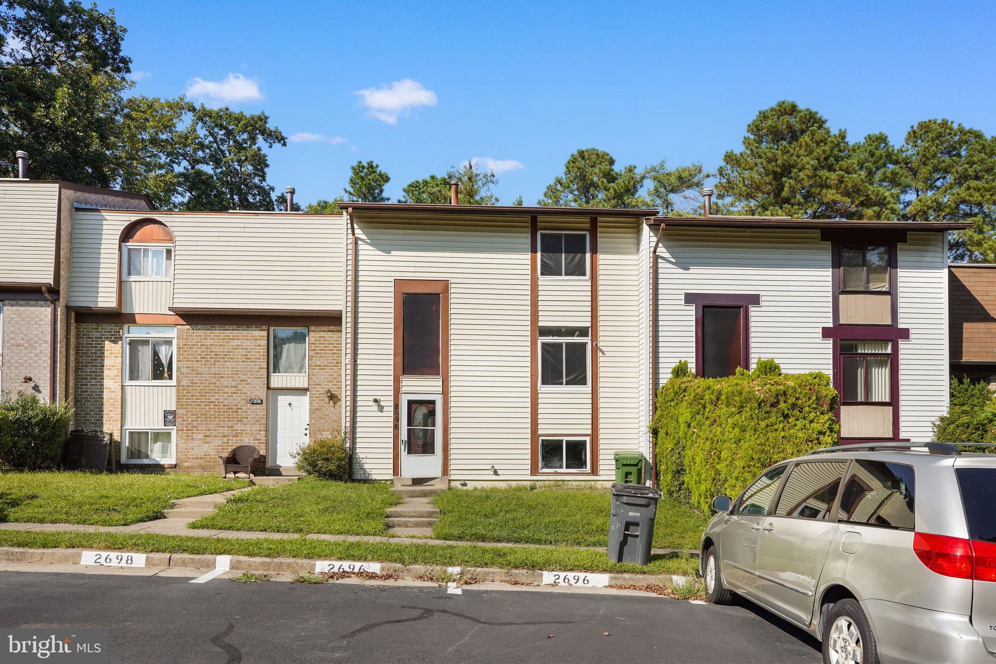 LAKE RIDGE - Residential Lease