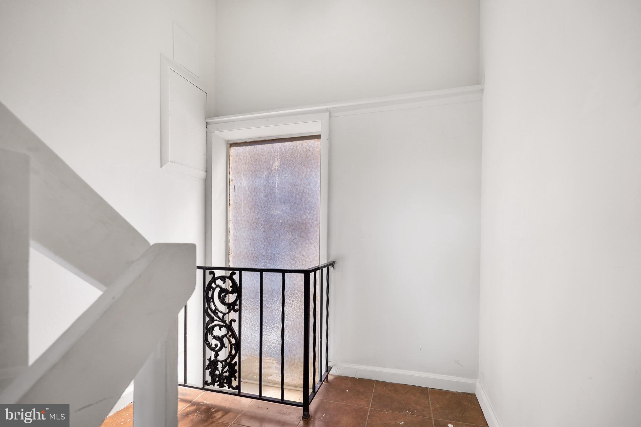 LAKE RIDGE - Residential Lease