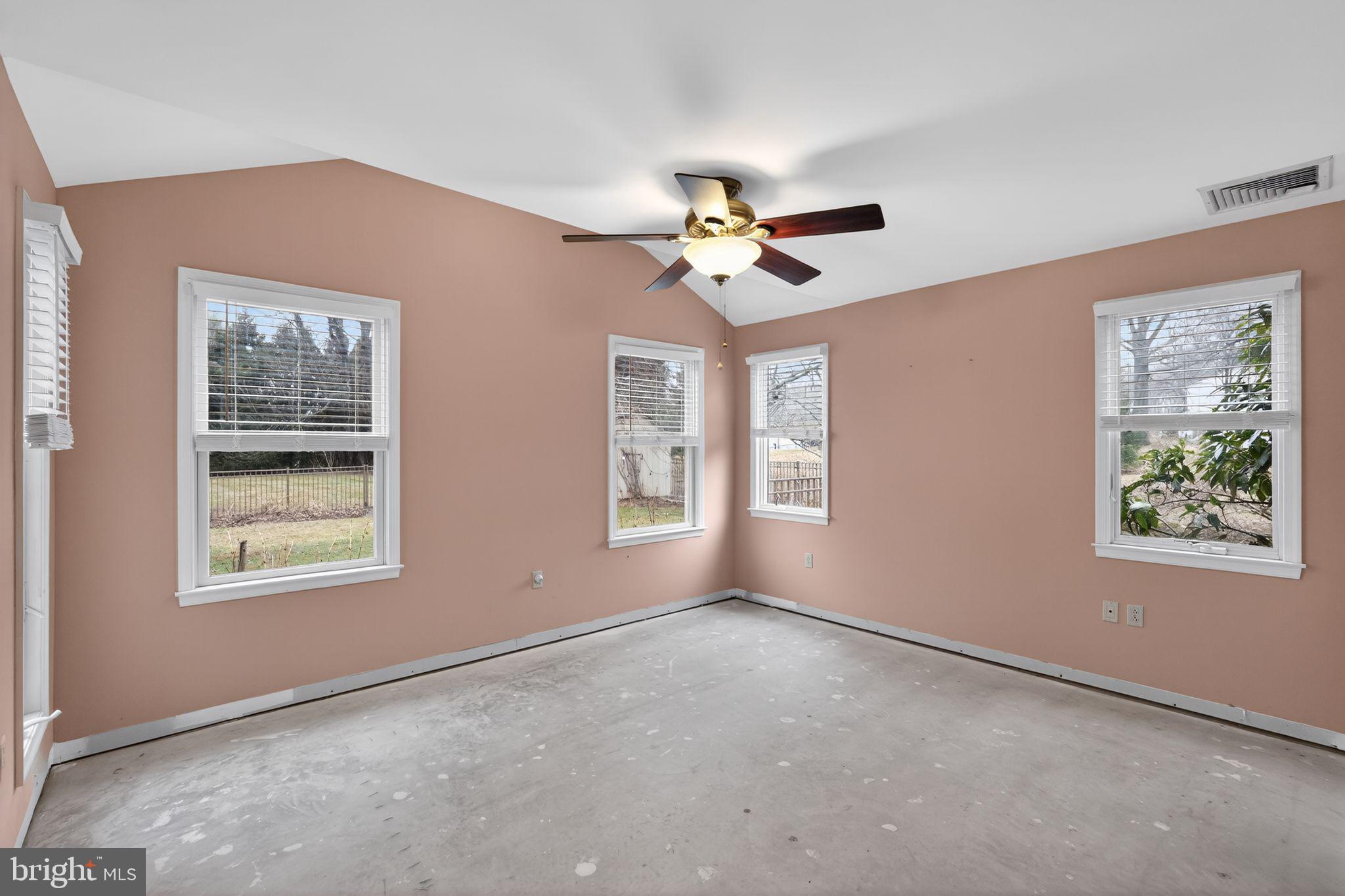 PENN BROOKE - Residential