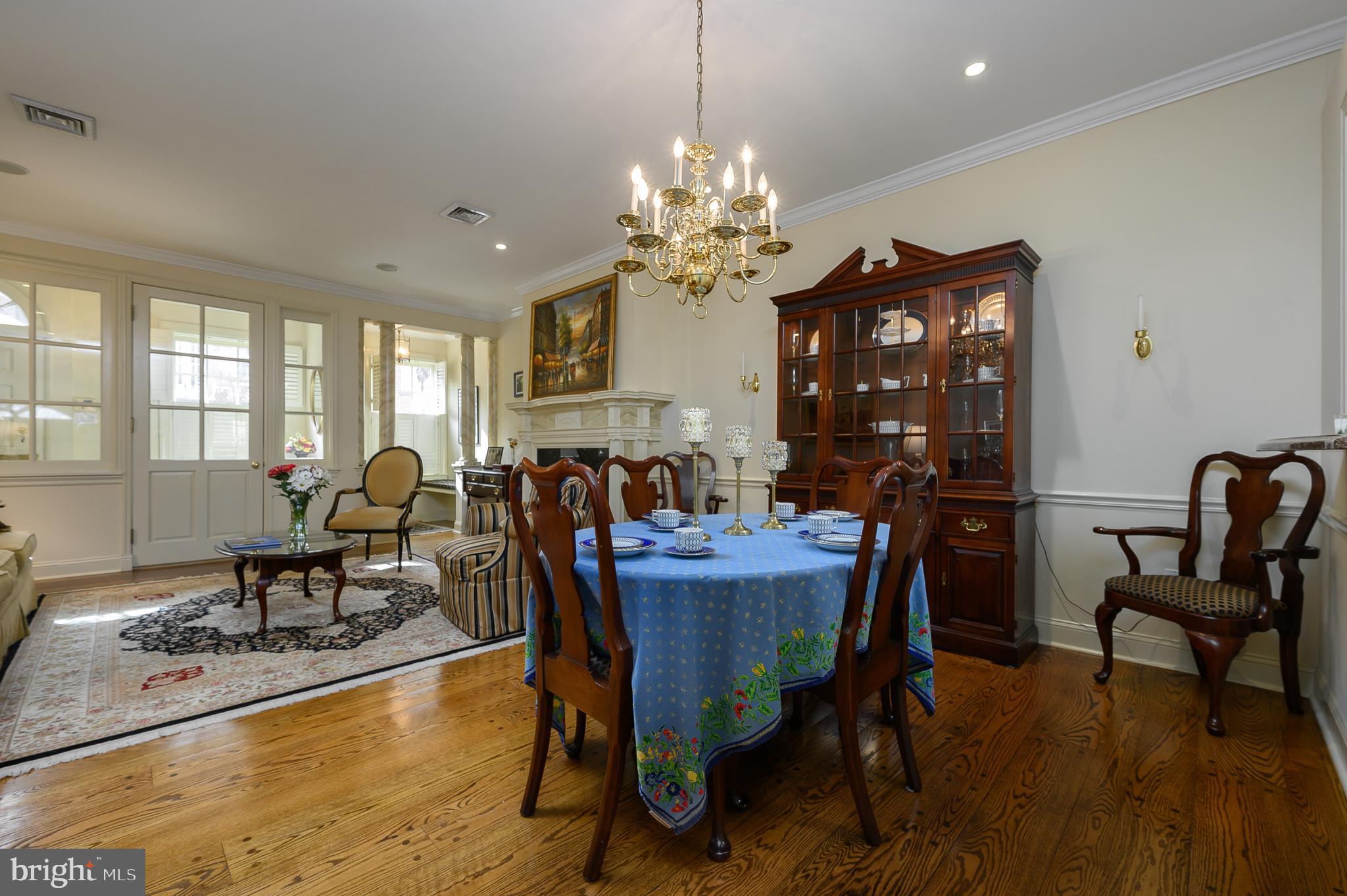 SOCIETY HILL - Residential