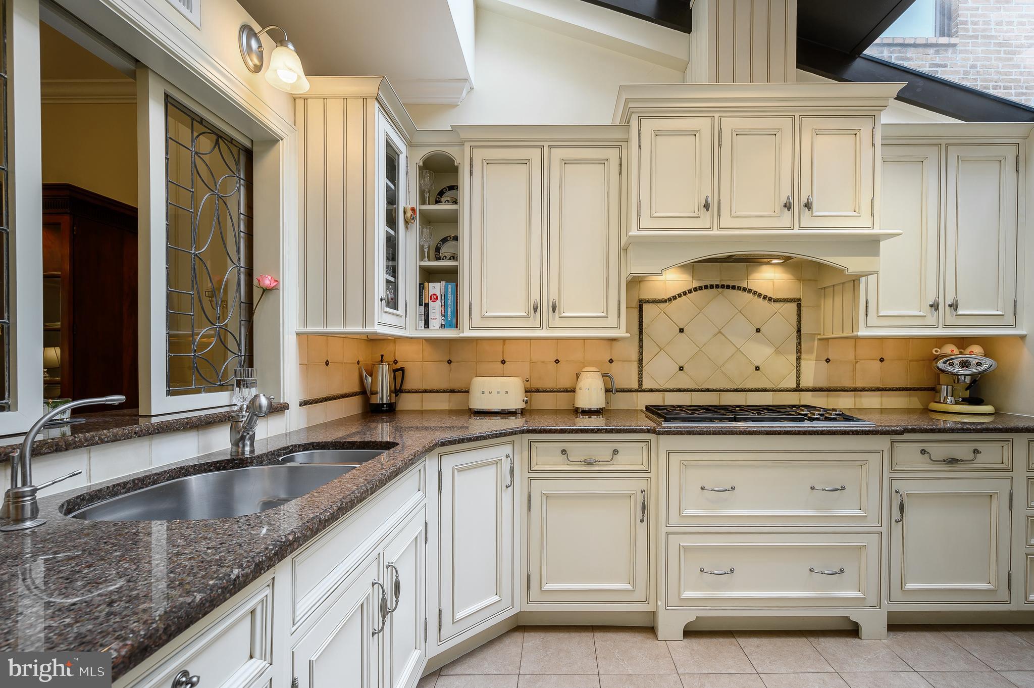 SOCIETY HILL - Residential