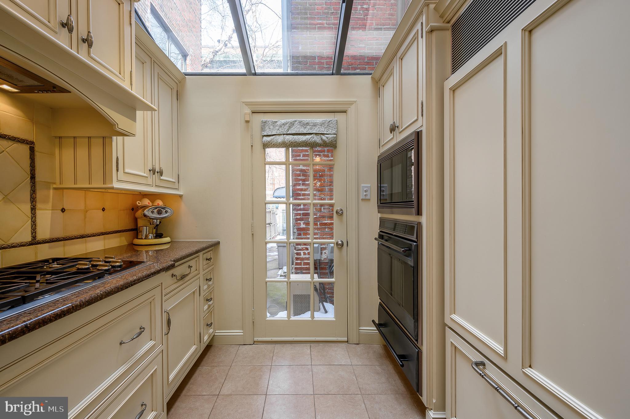 SOCIETY HILL - Residential