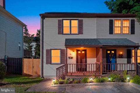 Photo of 9 Leadbeater Street 1/2 #1/2, ALEXANDRIA, VA 22305 (MLS # VAAX2060404)