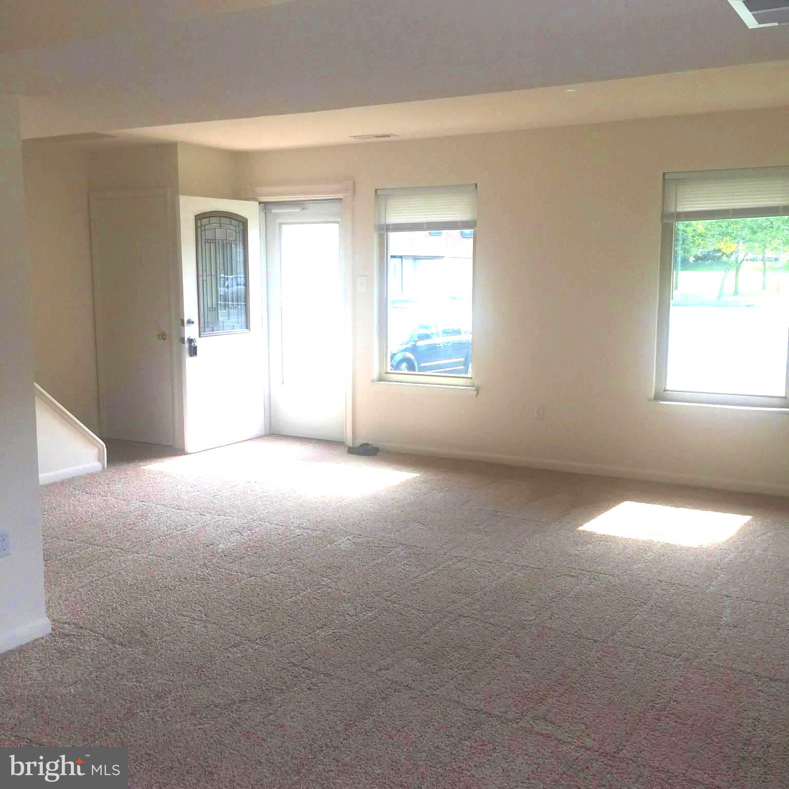 KINGS COURT - Residential