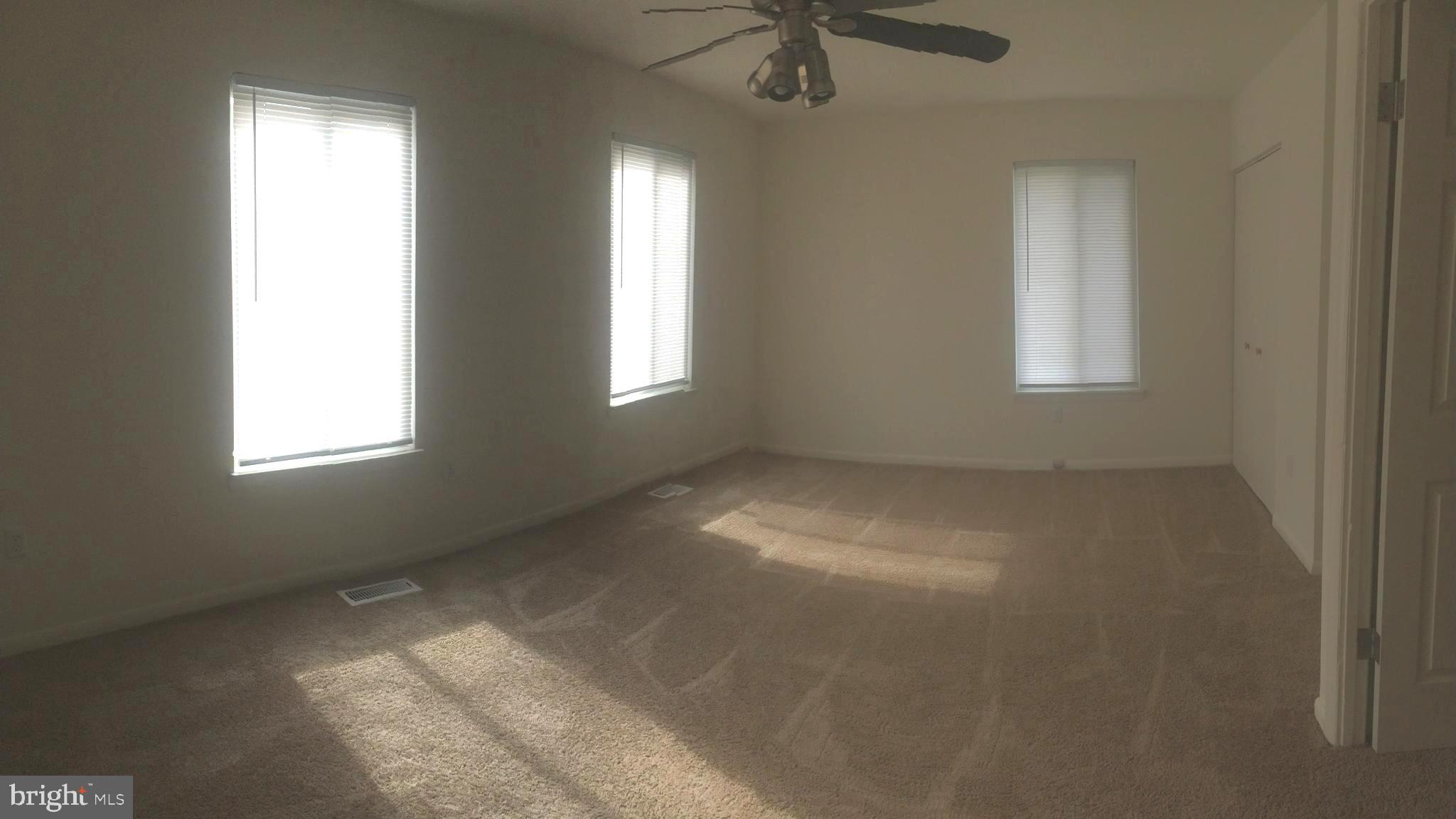 KINGS COURT - Residential