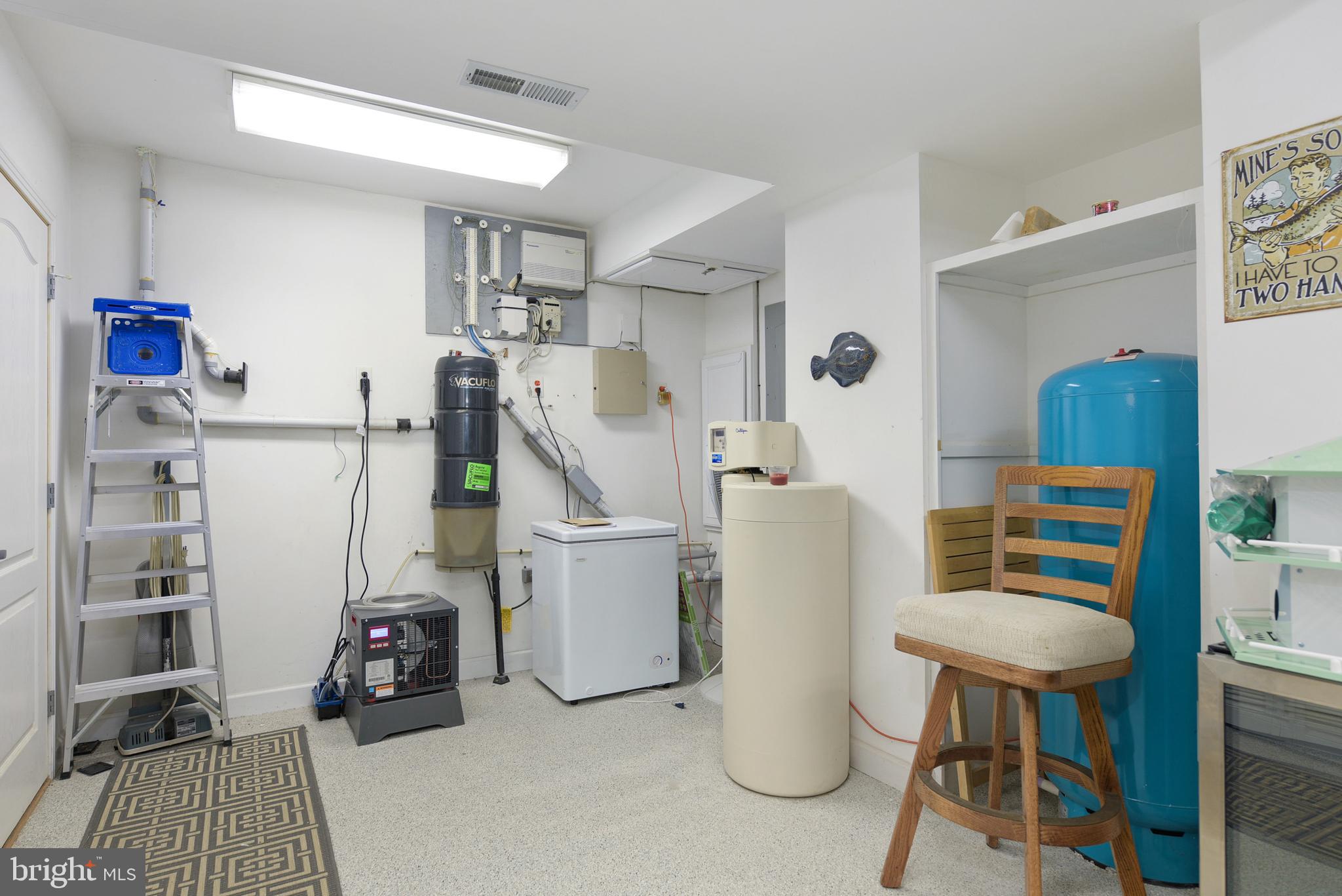 BACK BAY COVE - Residential