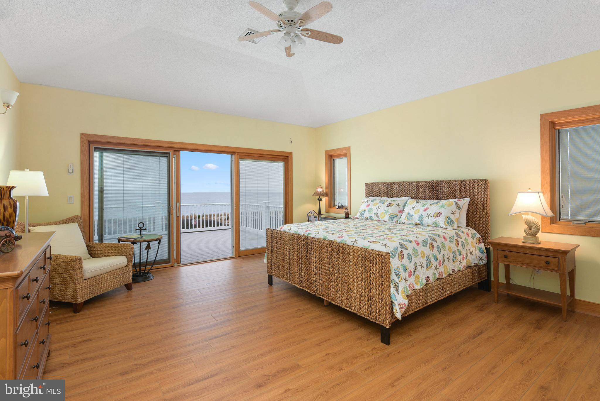 BACK BAY COVE - Residential