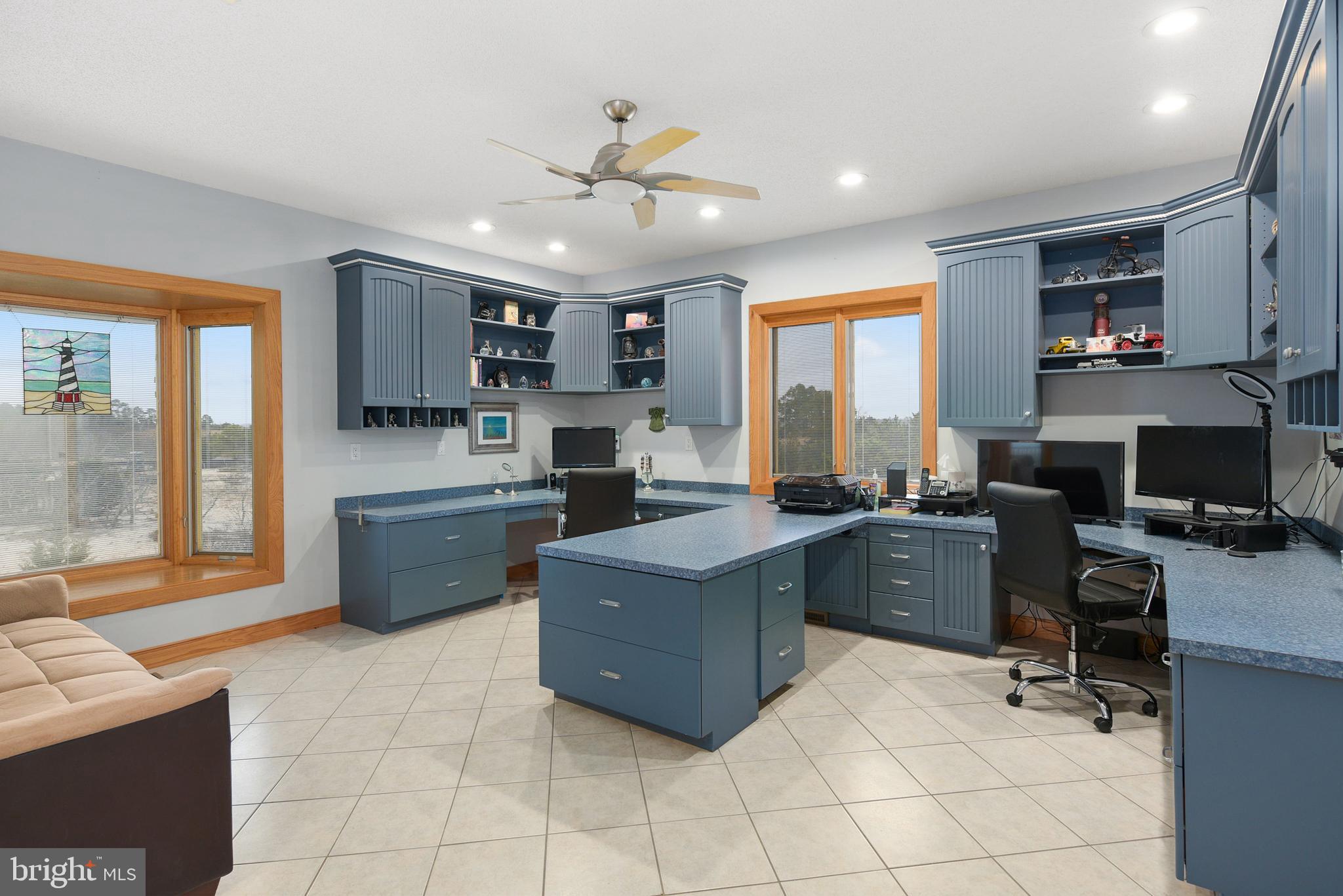 BACK BAY COVE - Residential