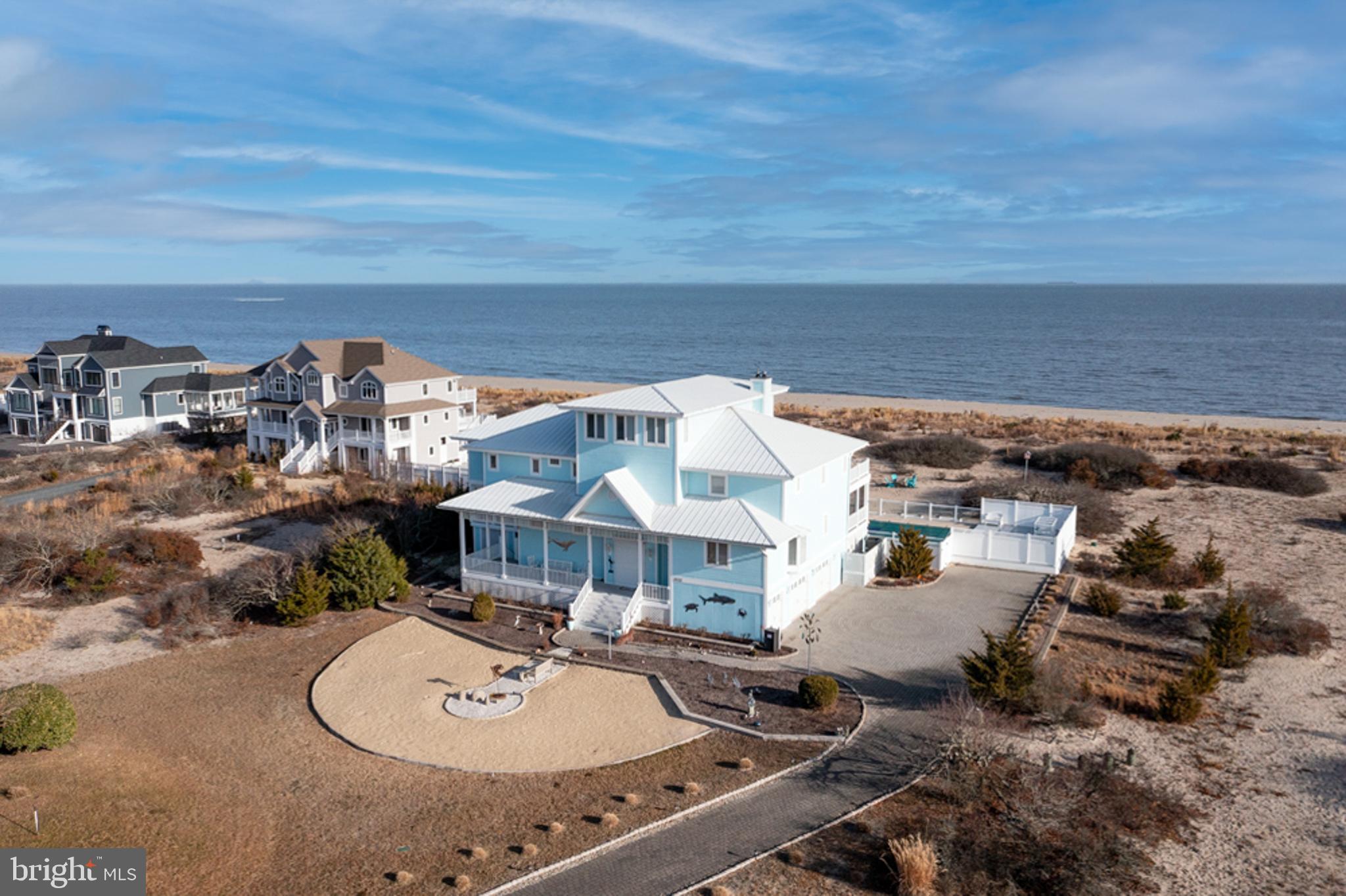 BACK BAY COVE - Residential