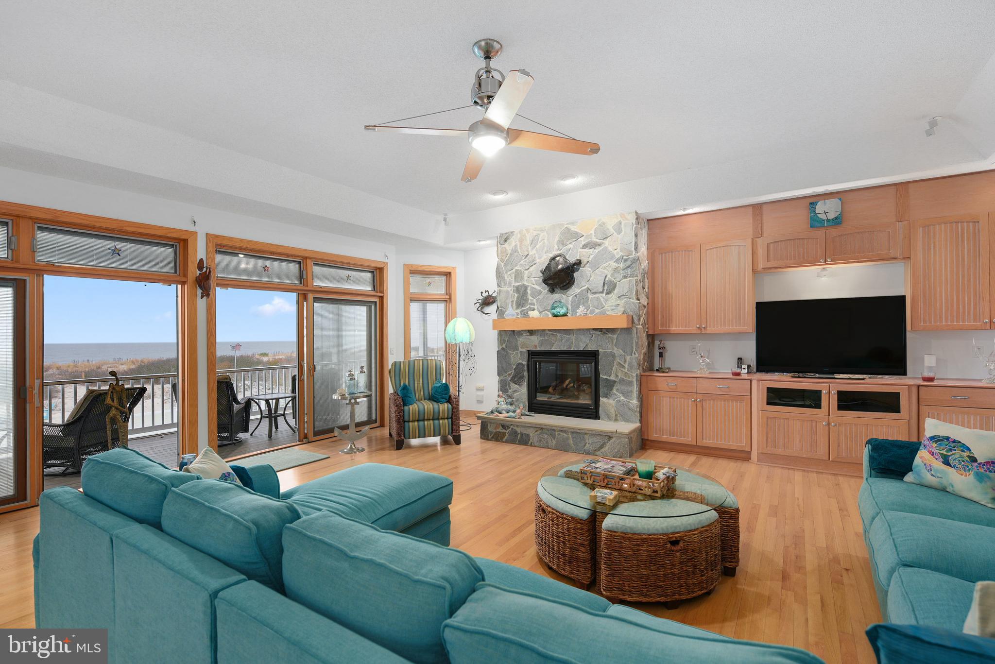 BACK BAY COVE - Residential