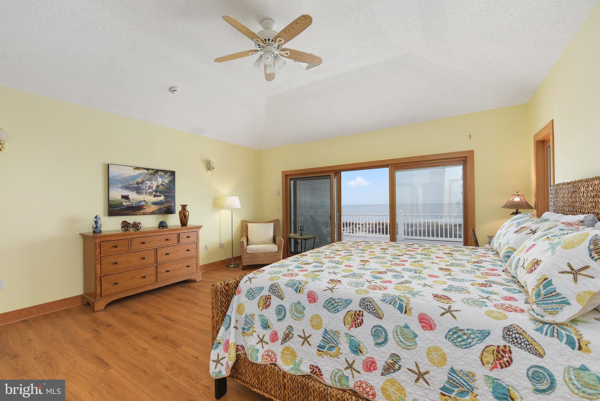 BACK BAY COVE - Residential