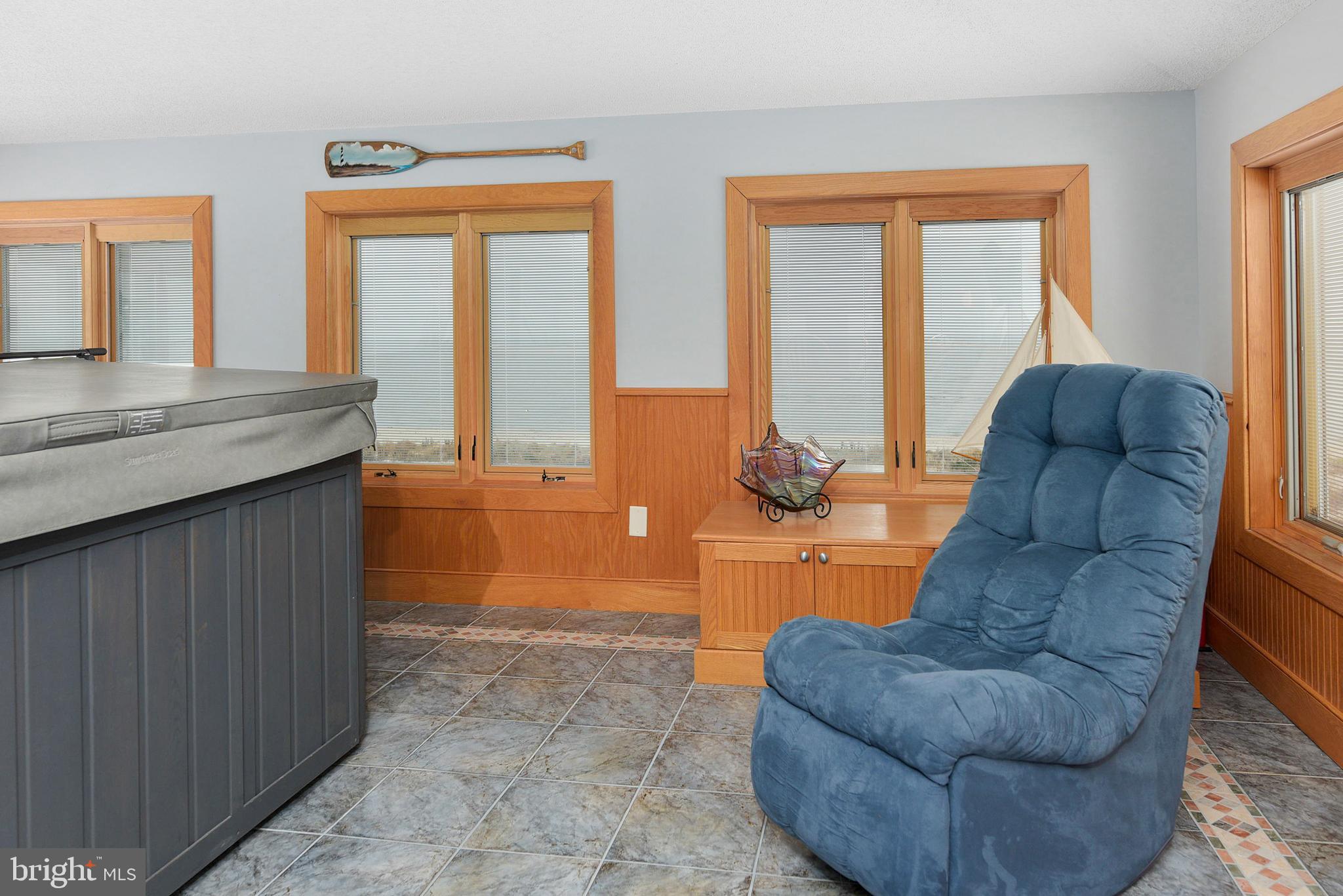 BACK BAY COVE - Residential