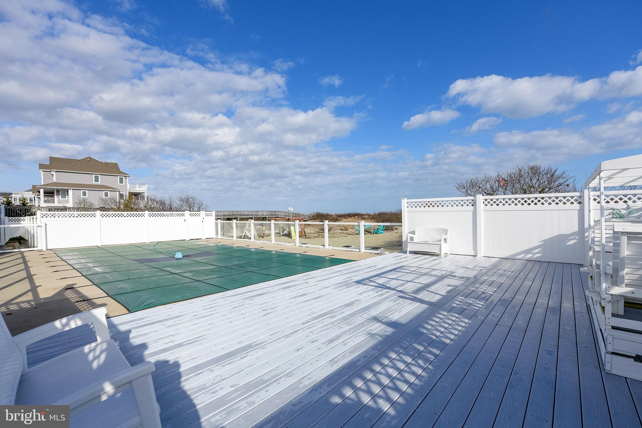 BACK BAY COVE - Residential