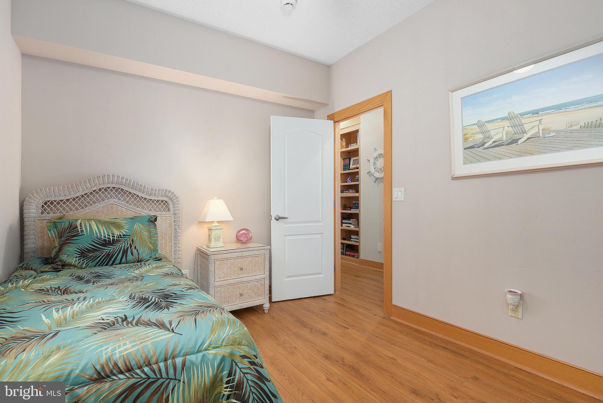 BACK BAY COVE - Residential