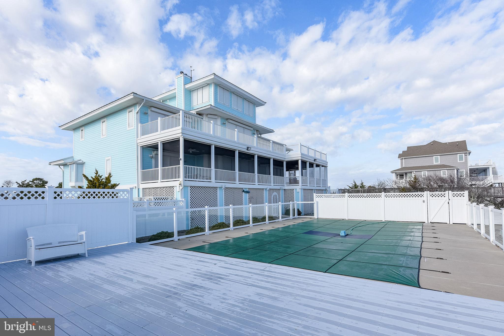 BACK BAY COVE - Residential