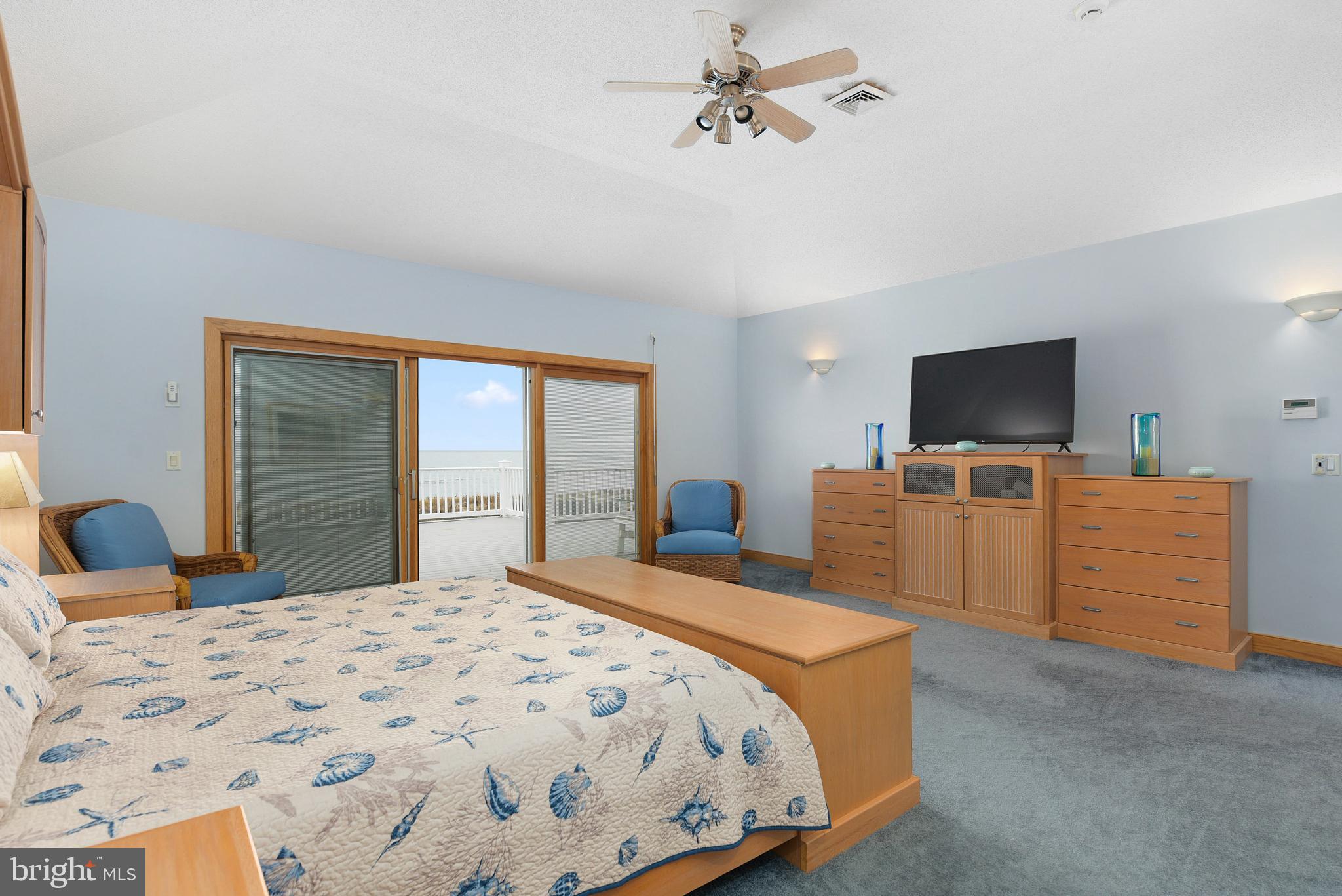 BACK BAY COVE - Residential