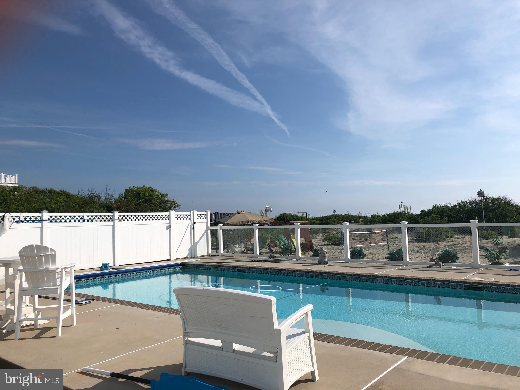 BACK BAY COVE - Residential