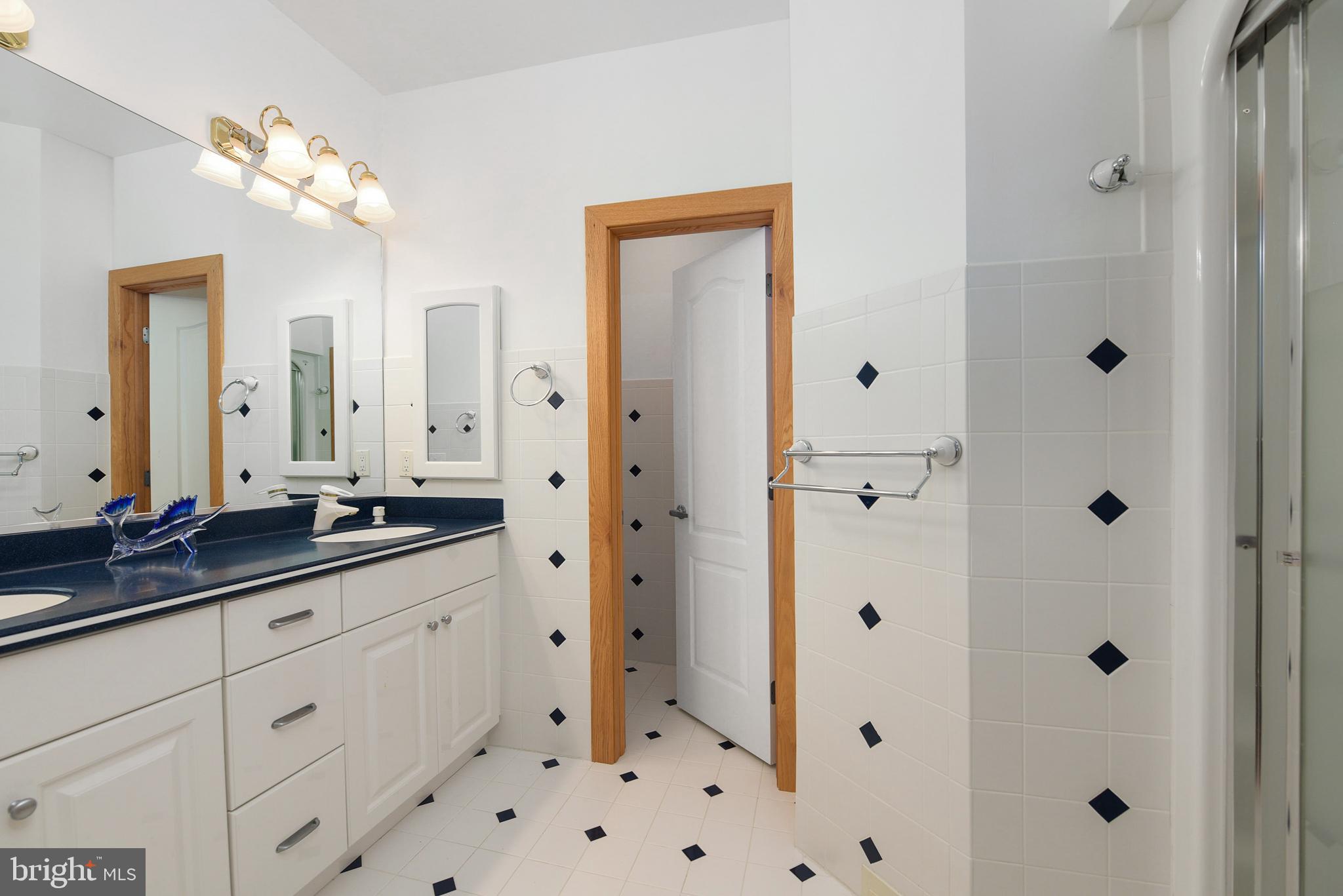 BACK BAY COVE - Residential