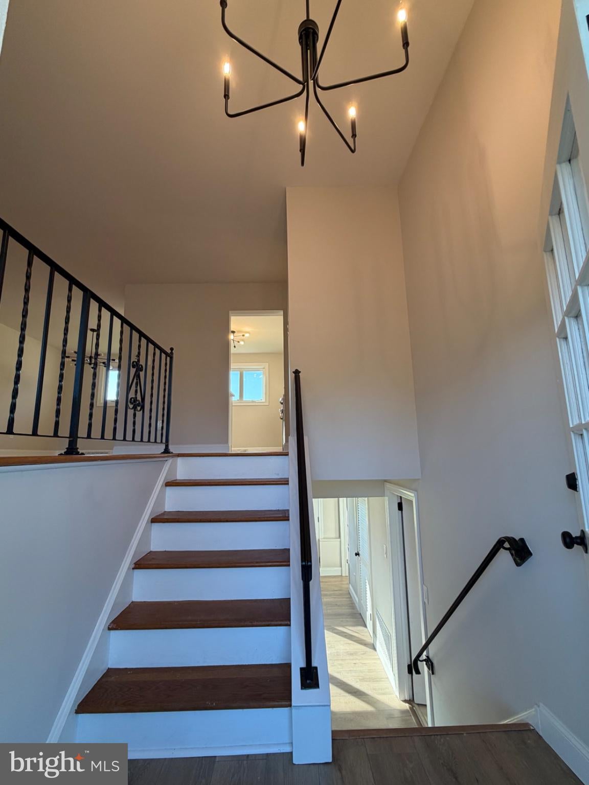 12 MALIBU LANE