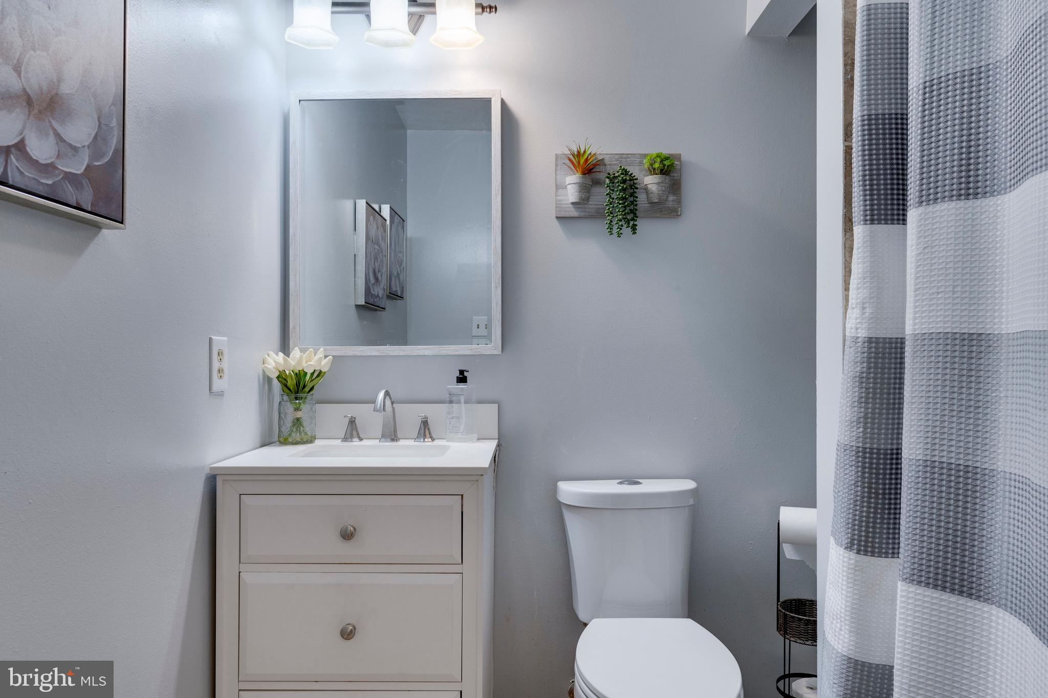 SOUTH HAMPTON - Residential