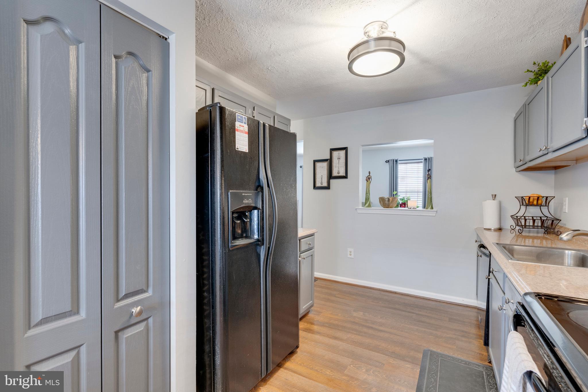 SOUTH HAMPTON - Residential