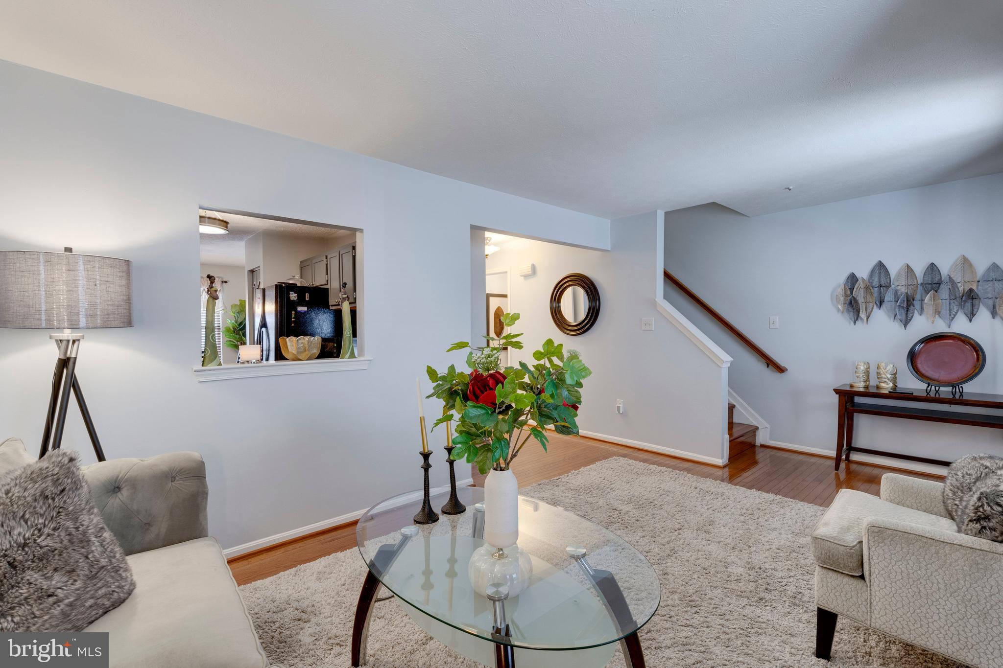 SOUTH HAMPTON - Residential