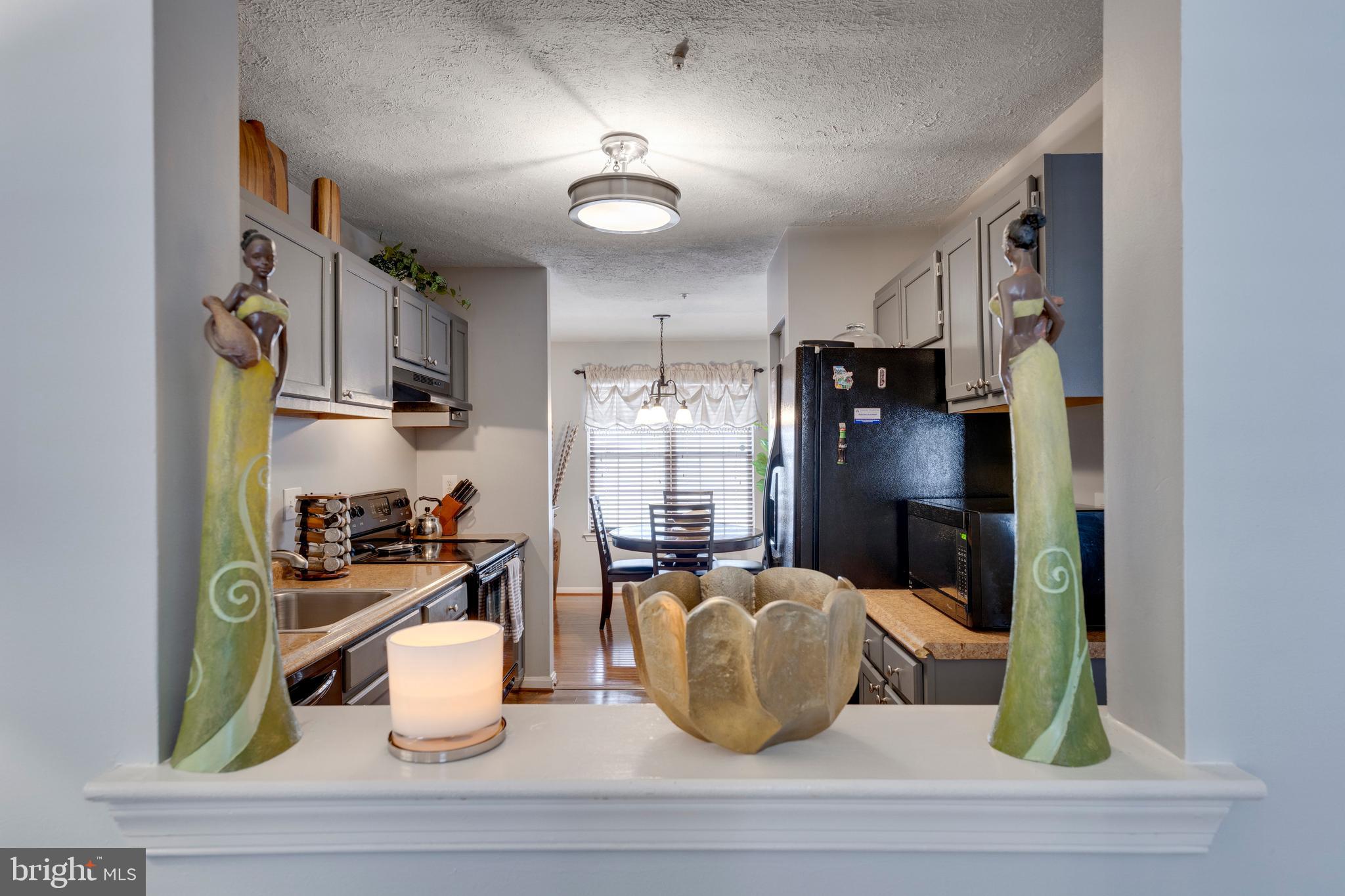 SOUTH HAMPTON - Residential