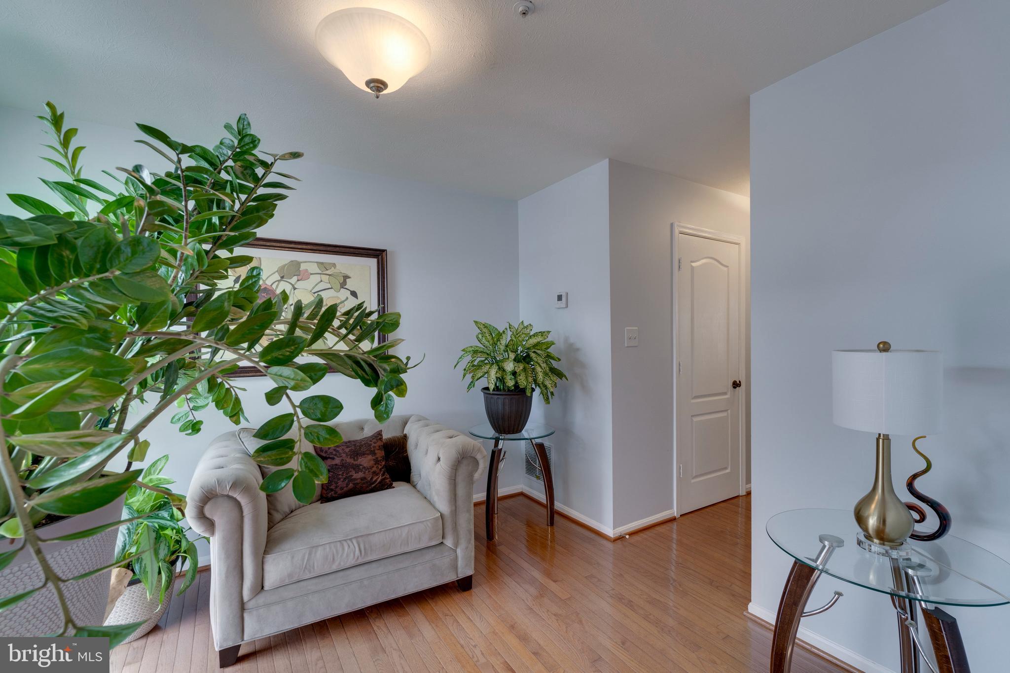 SOUTH HAMPTON - Residential