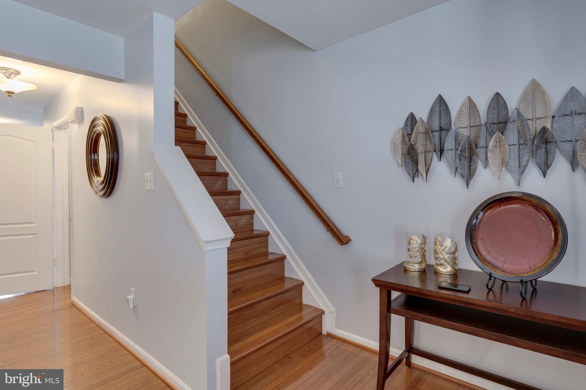 SOUTH HAMPTON - Residential