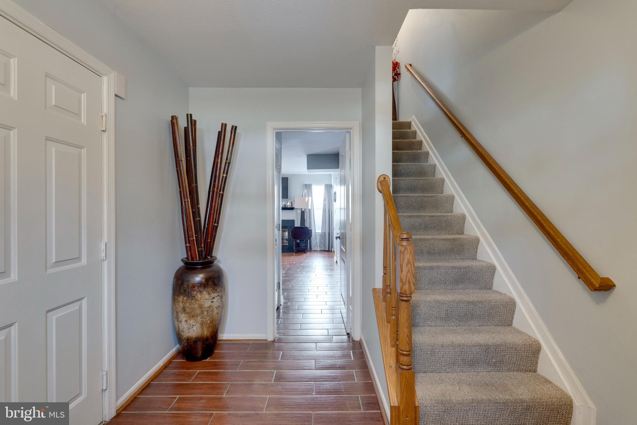 SOUTH HAMPTON - Residential