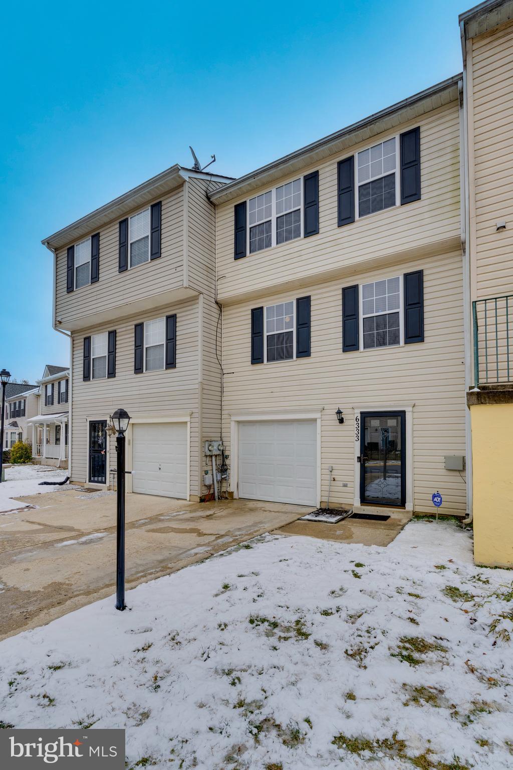 SOUTH HAMPTON - Residential