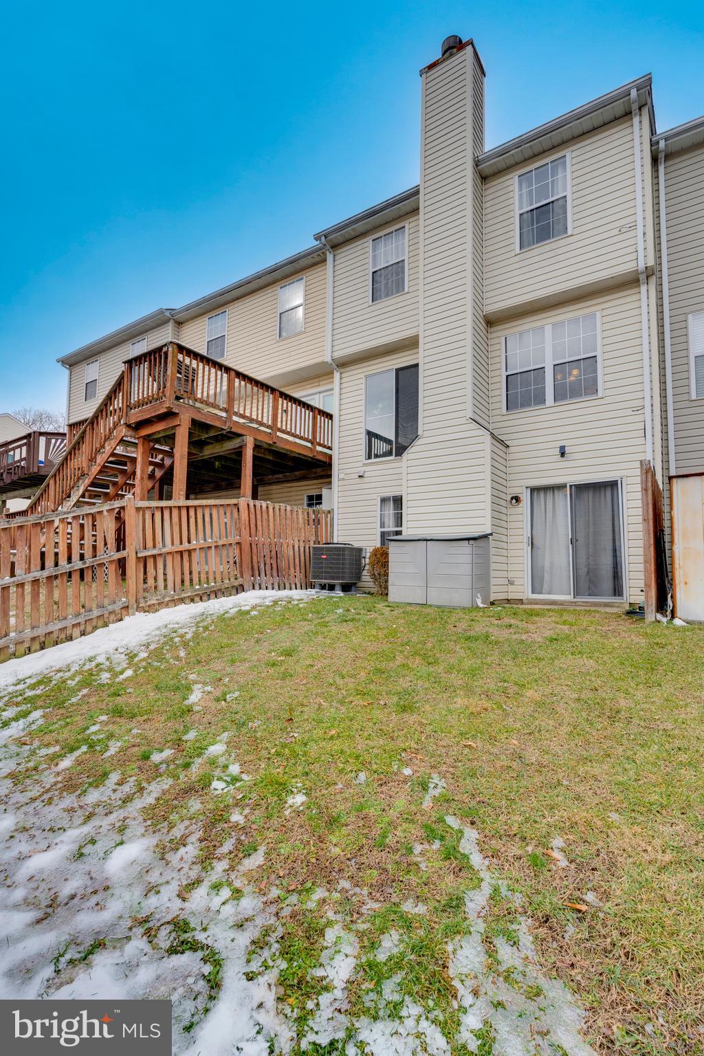 SOUTH HAMPTON - Residential