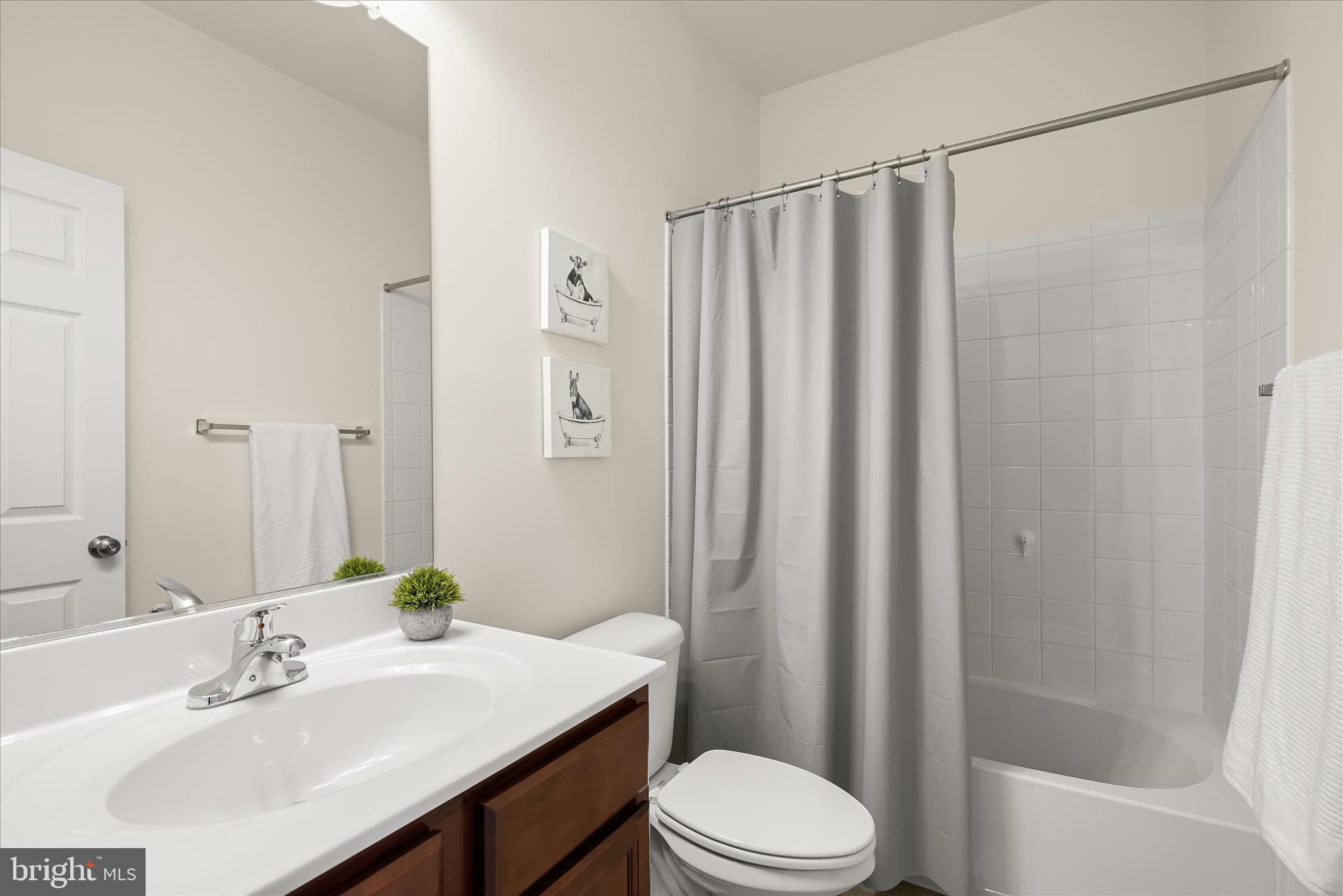 MAYFAIR - Residential